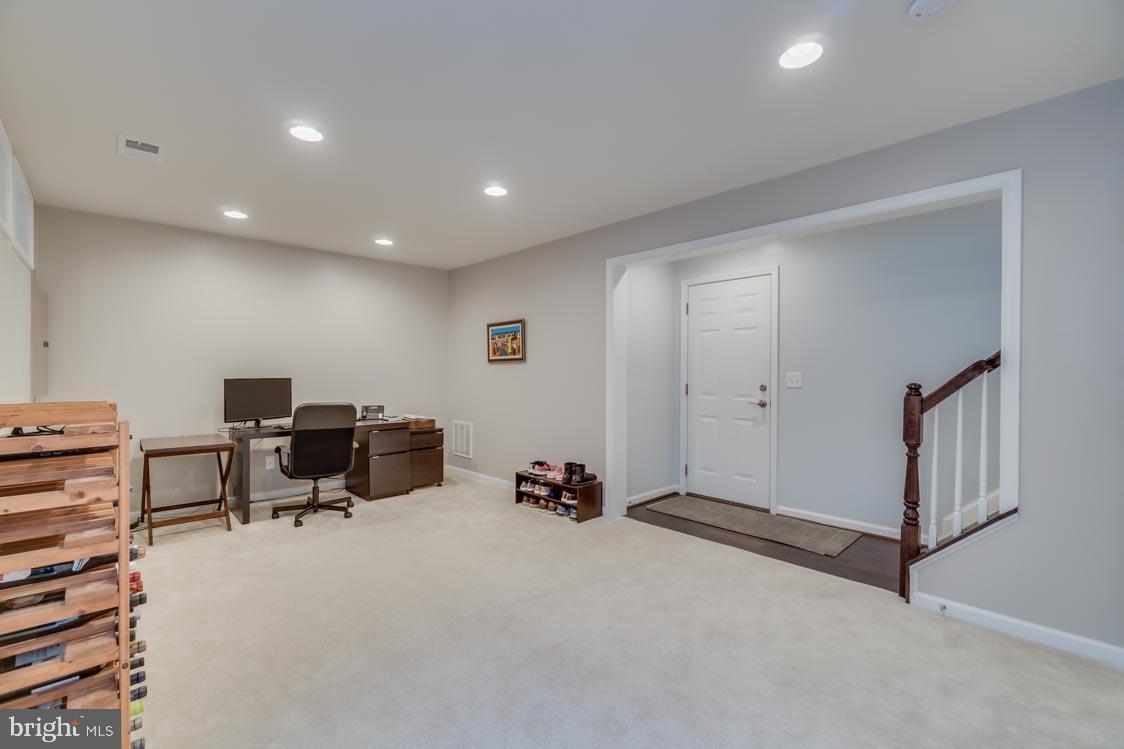 COWAN CROSSING - Residential