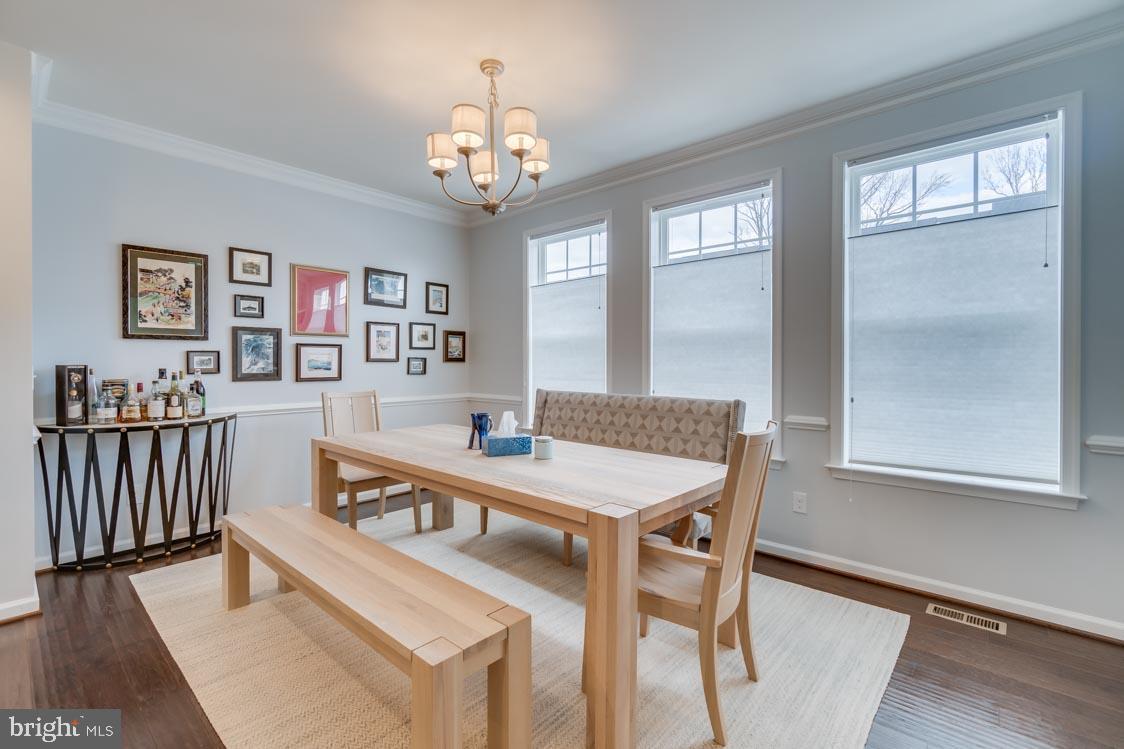 COWAN CROSSING - Residential