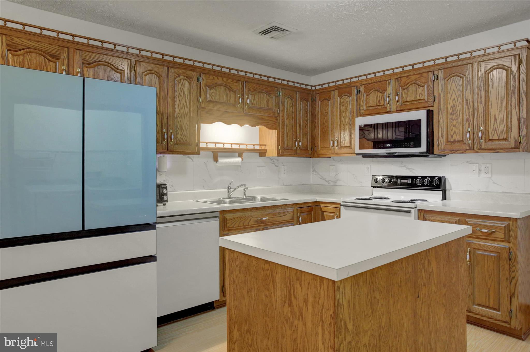 RINE VILLAGE - Residential