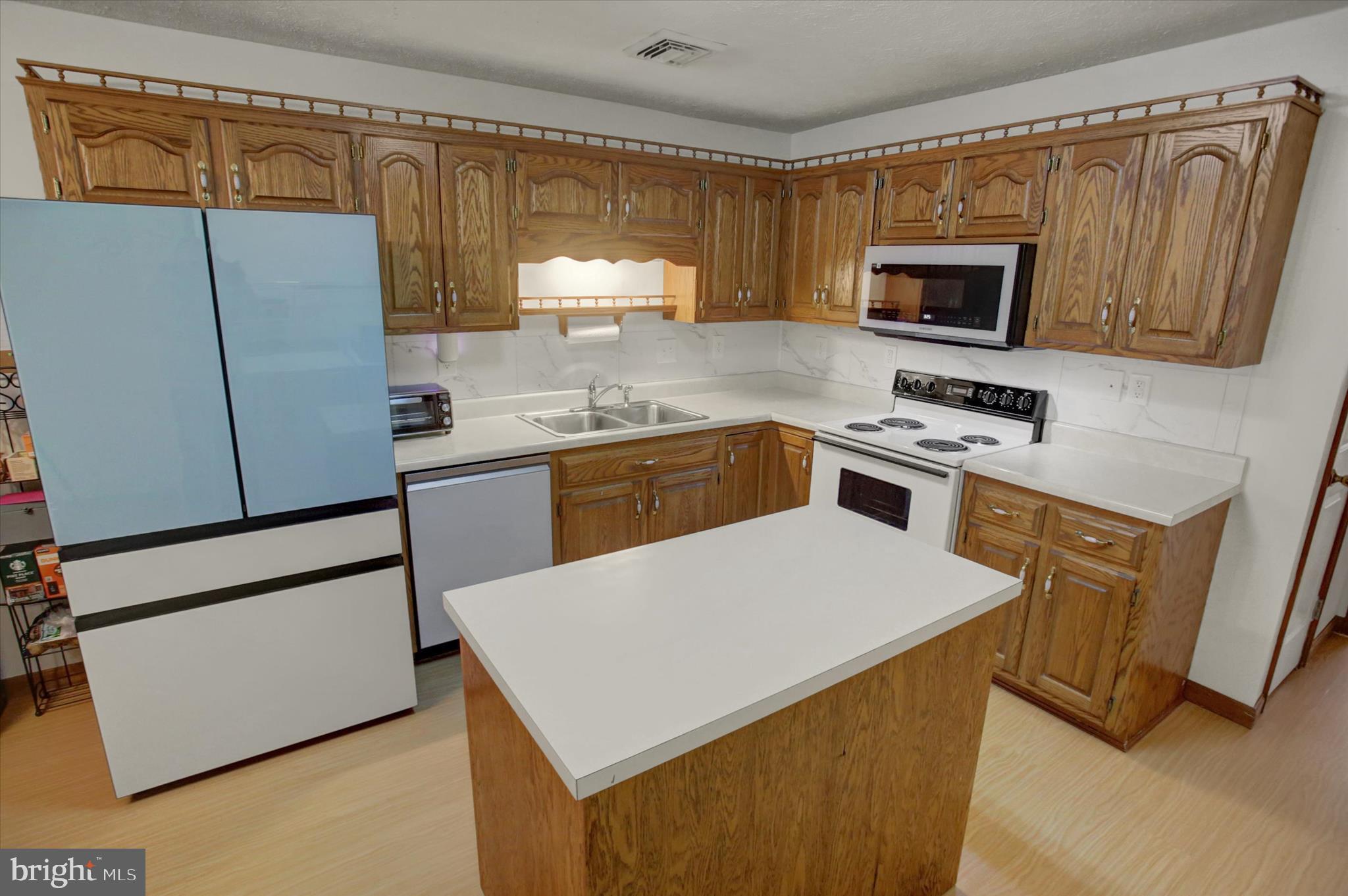 RINE VILLAGE - Residential