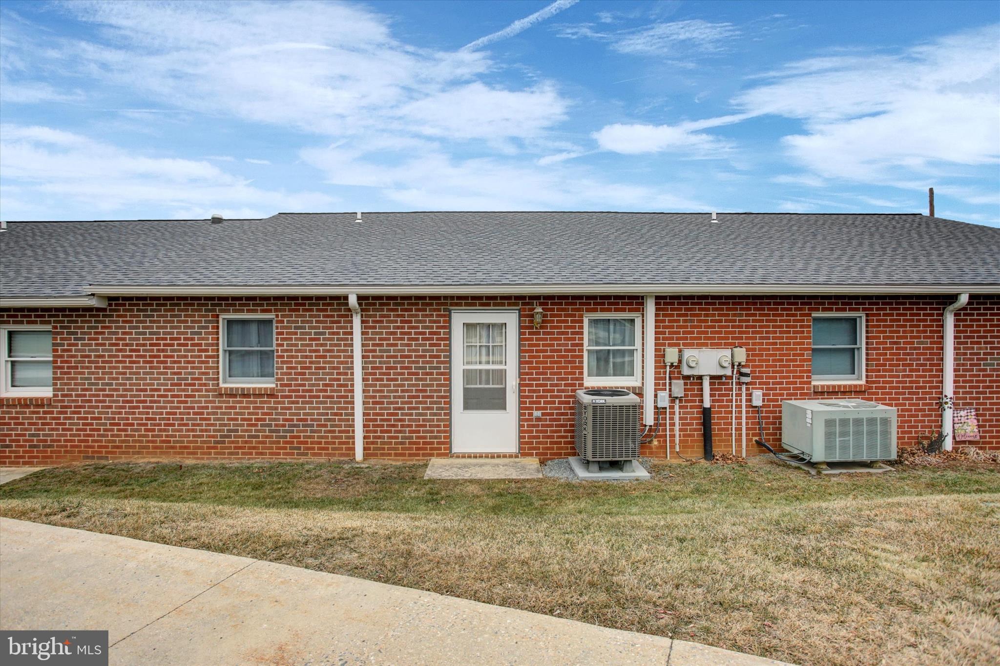 RINE VILLAGE - Residential