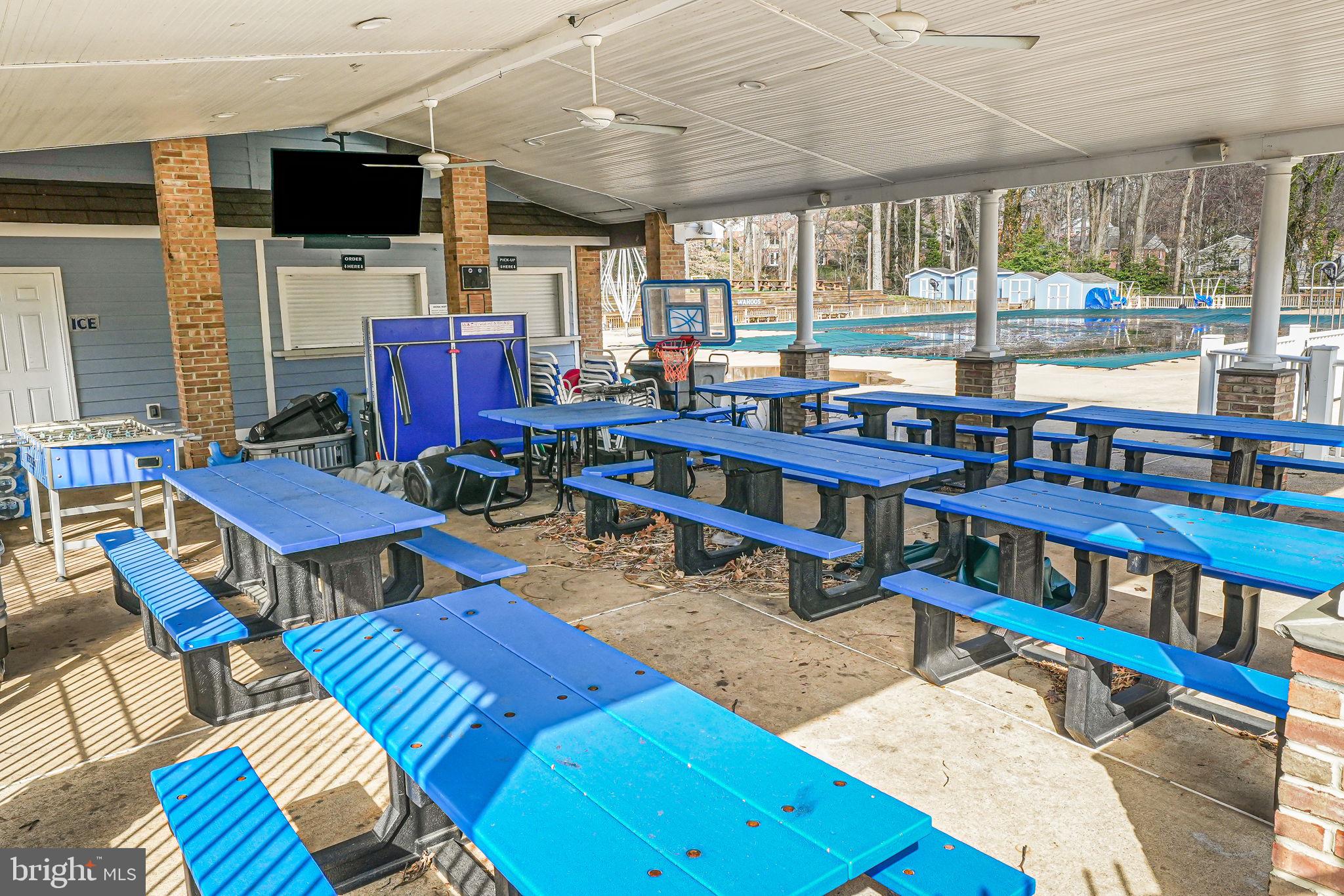 CHAPEL SQUARE - Residential