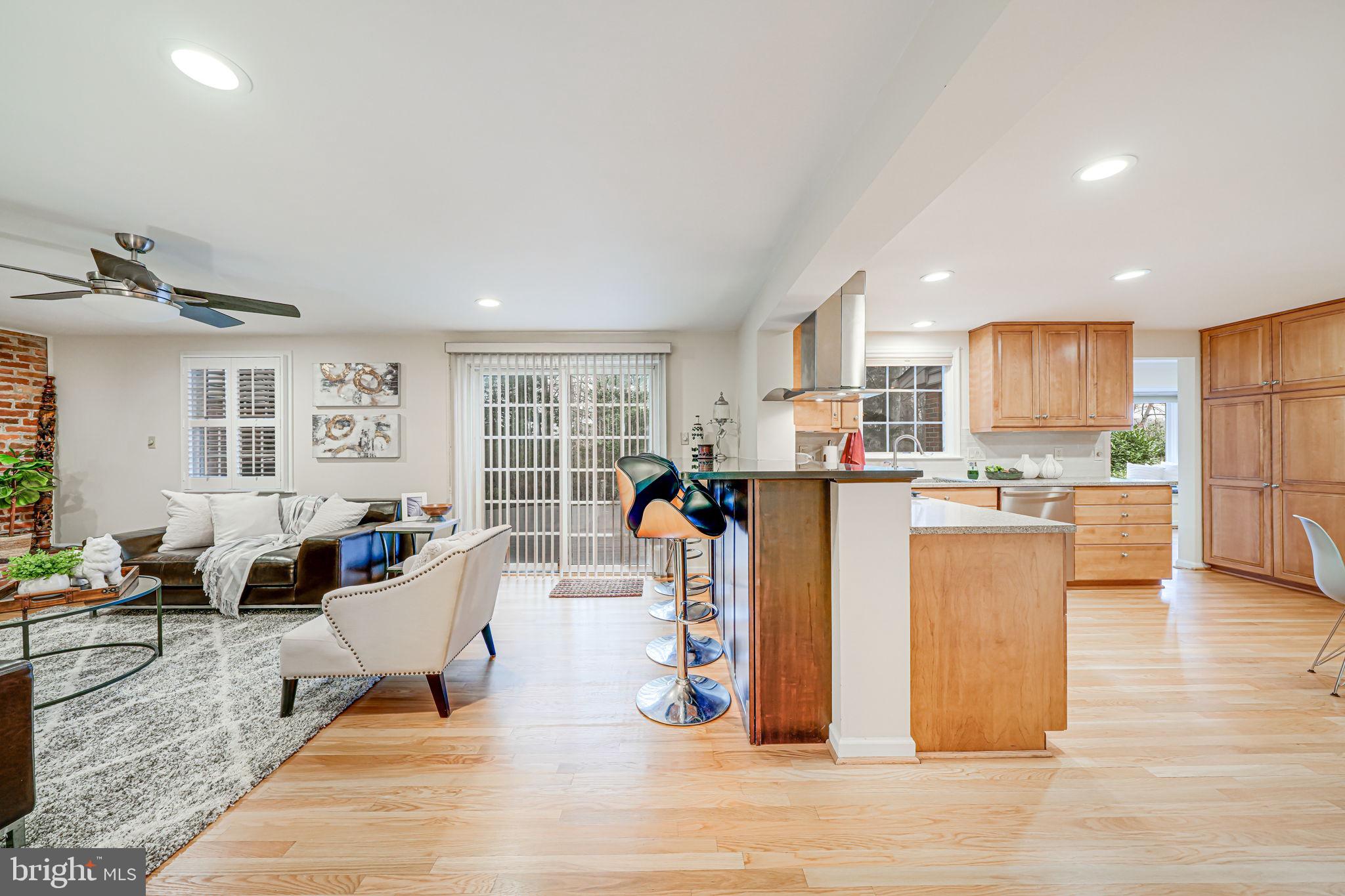 CHAPEL SQUARE - Residential