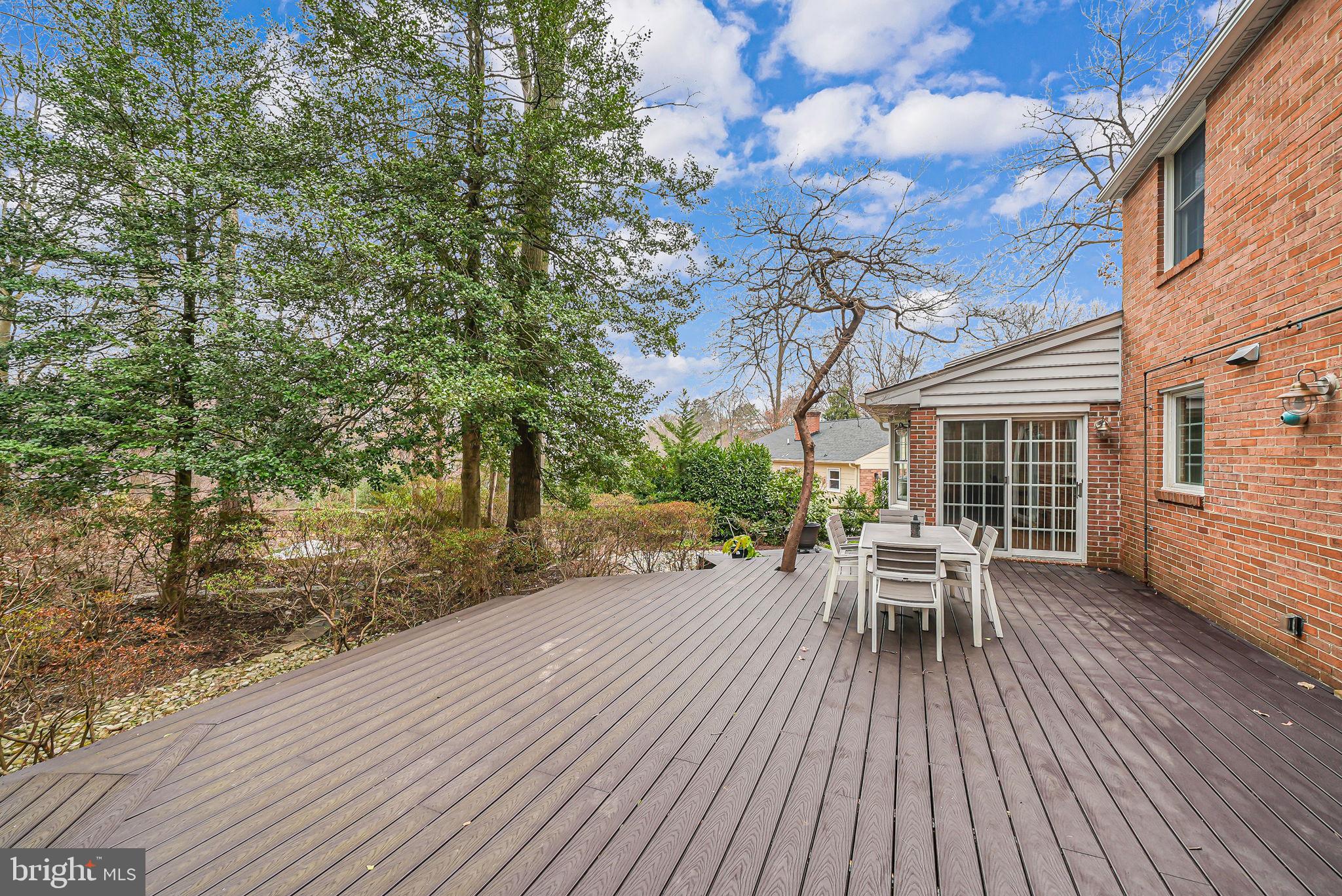 CHAPEL SQUARE - Residential