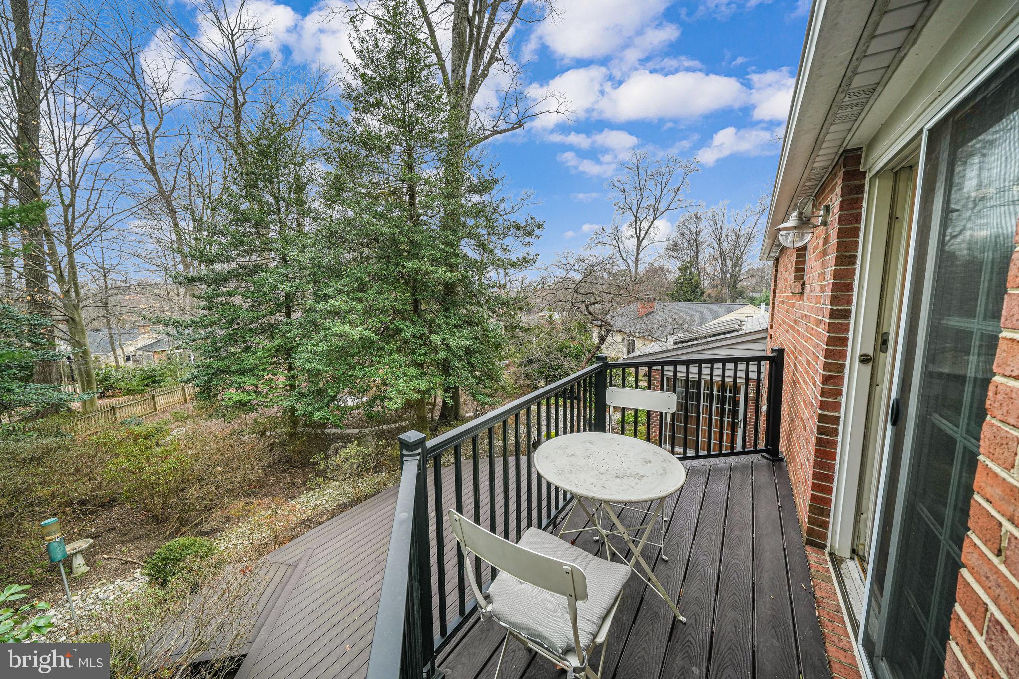 CHAPEL SQUARE - Residential