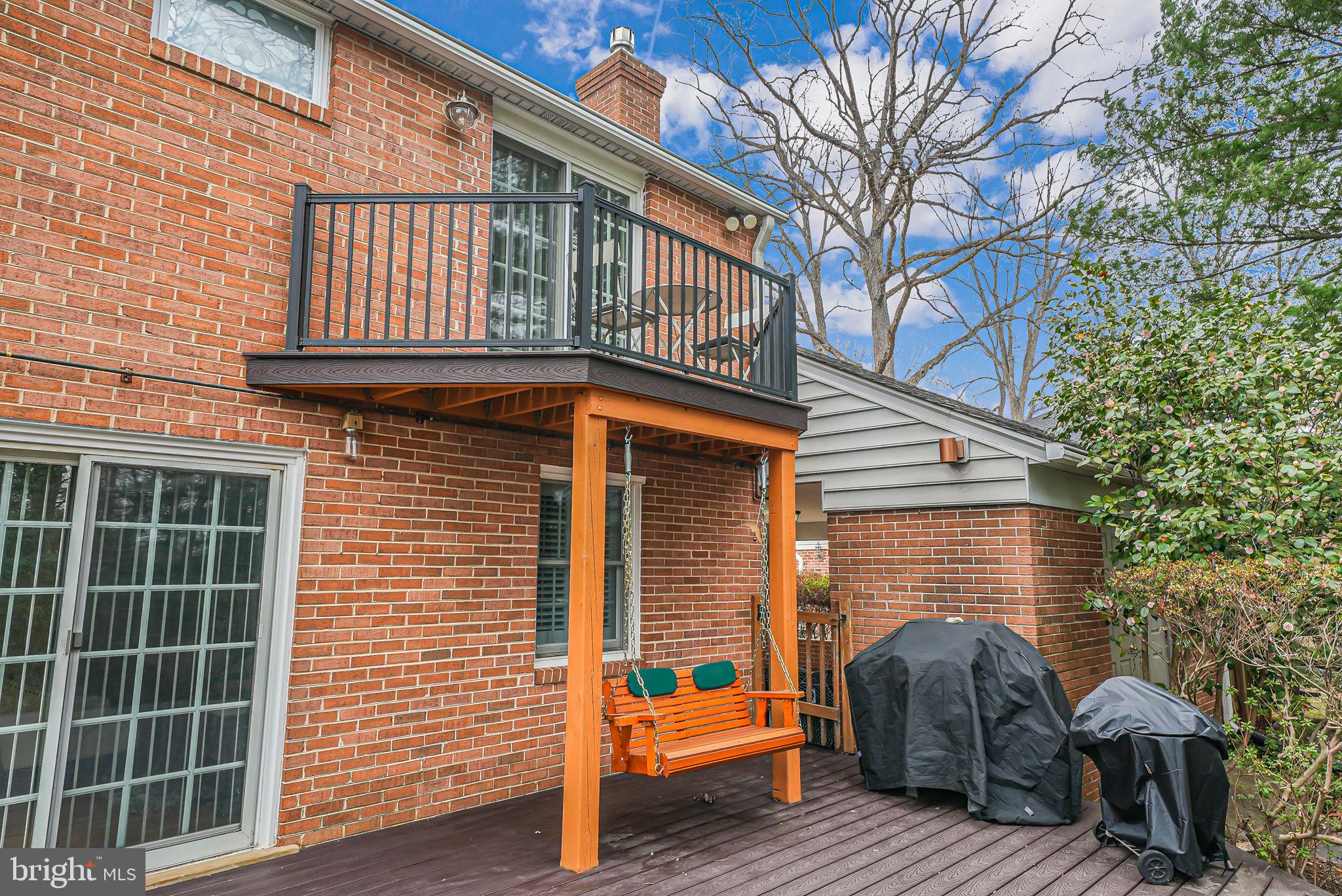 CHAPEL SQUARE - Residential