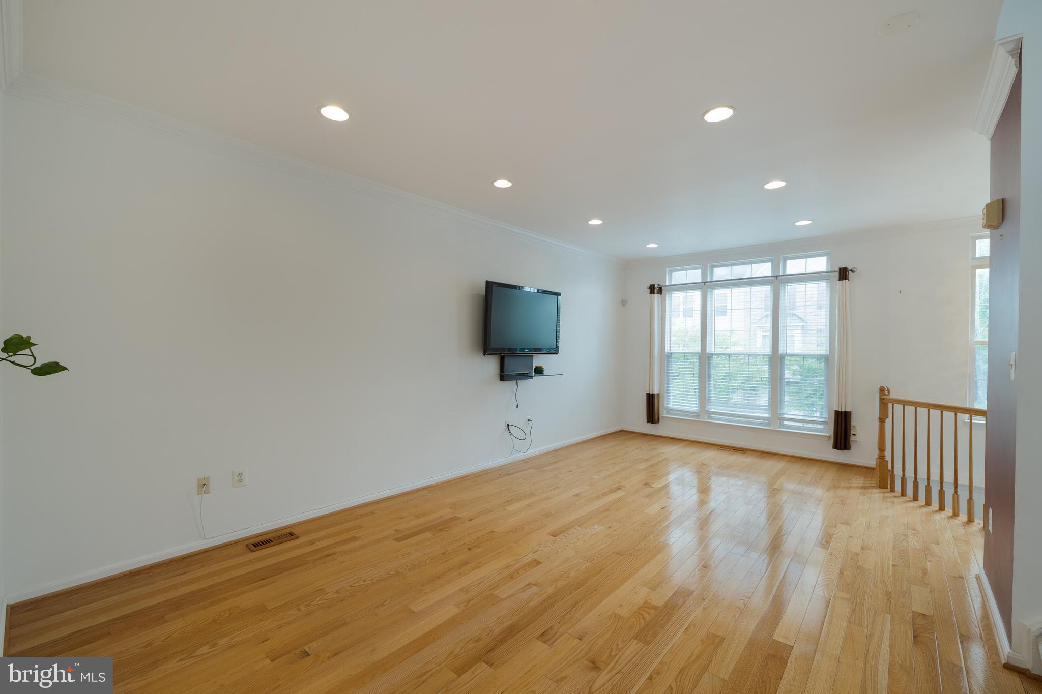 WOODGATE CROSSING - Residential