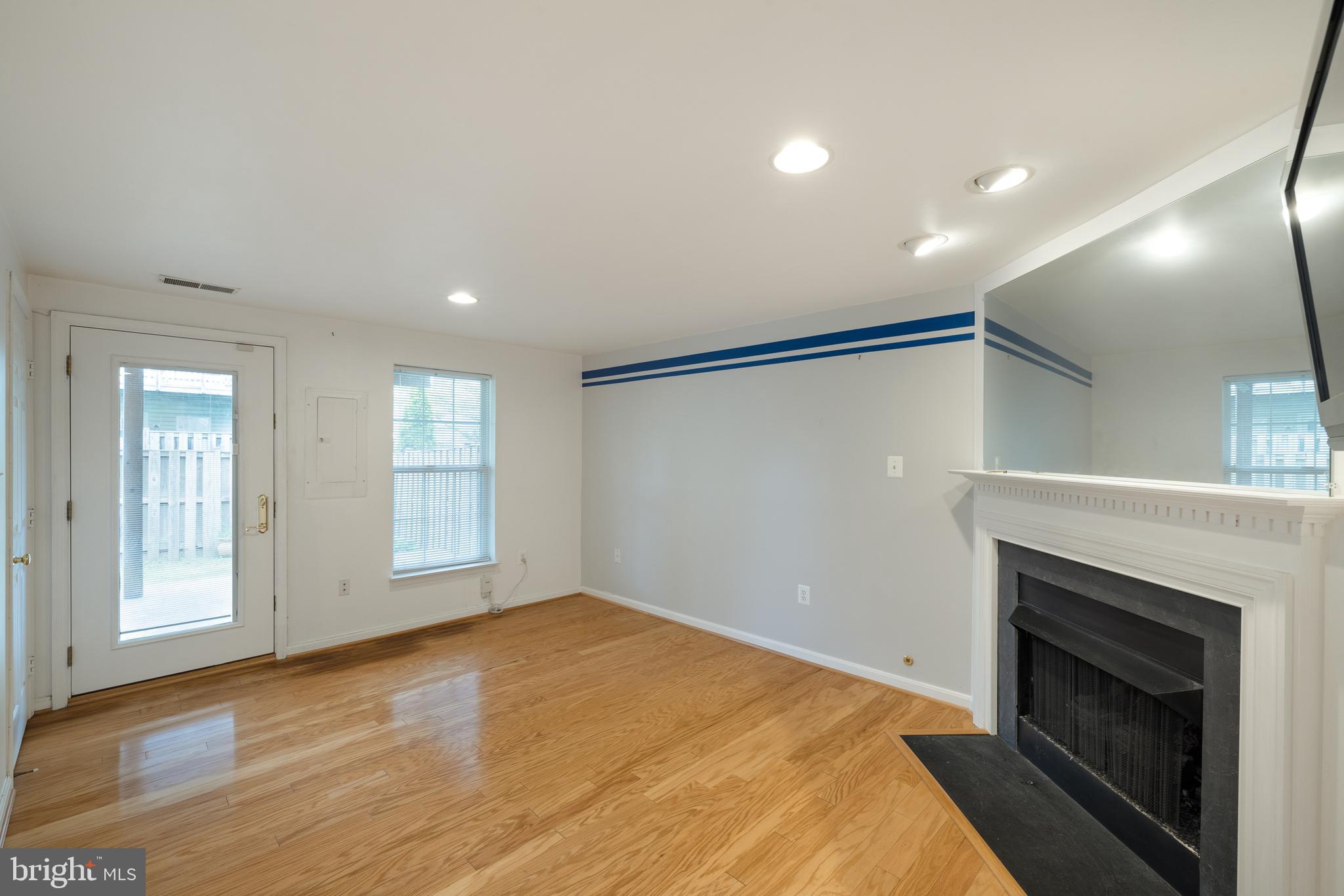 WOODGATE CROSSING - Residential