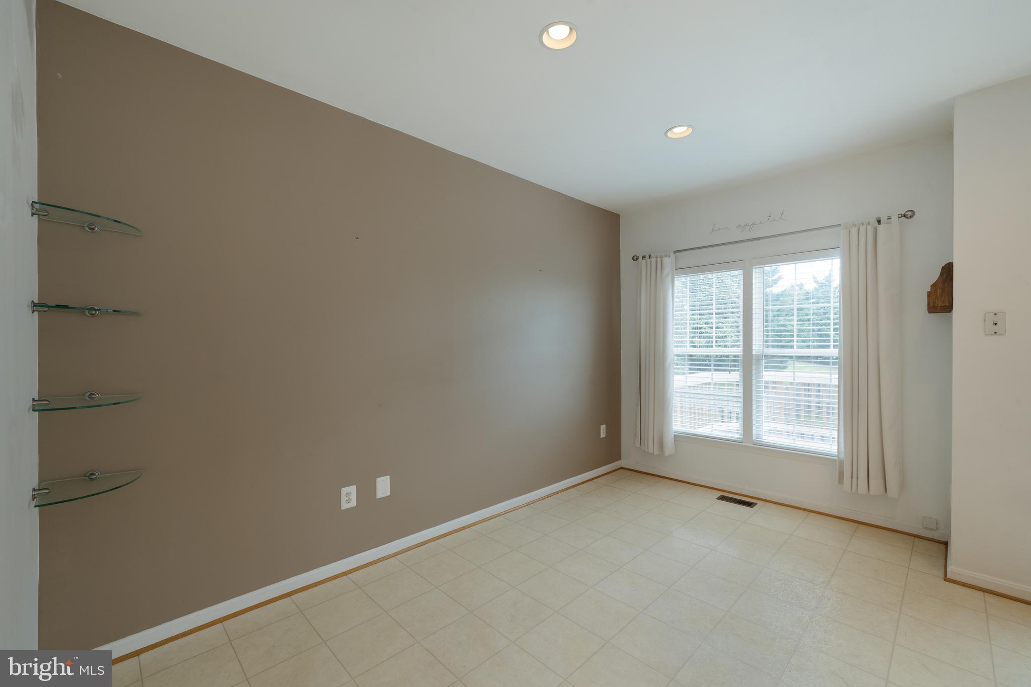 WOODGATE CROSSING - Residential
