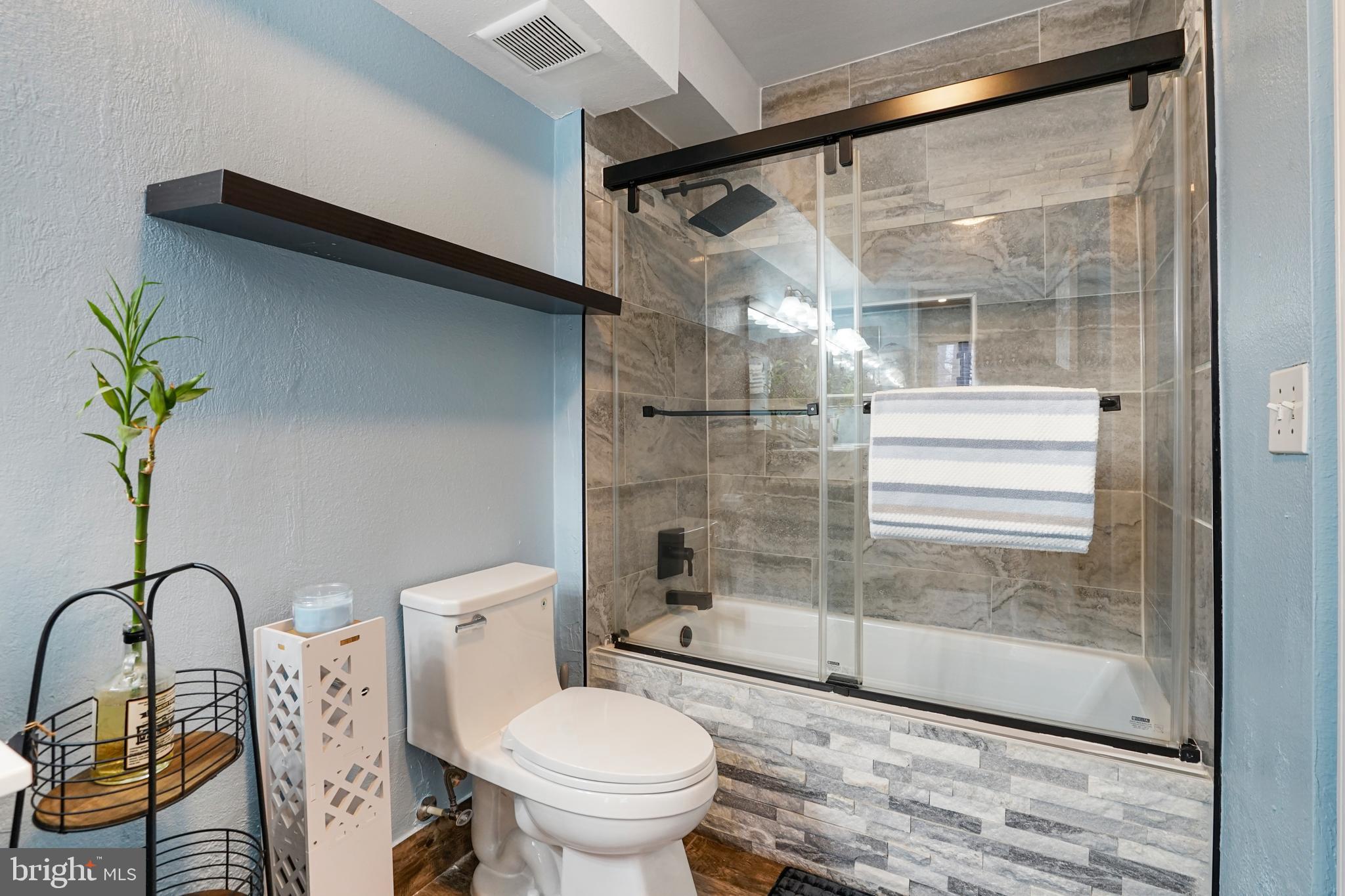 GATES OF FAIR LAKES - Residential