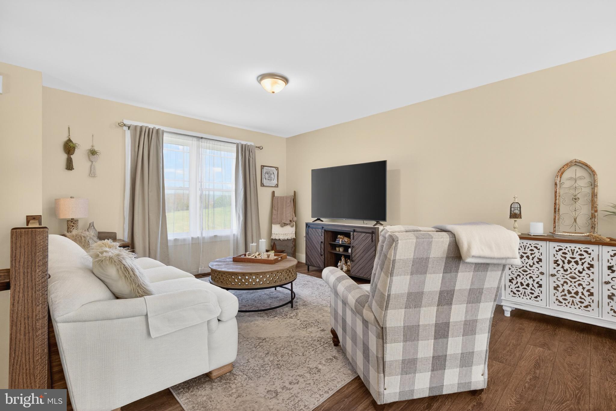 NORTH MIDDLE SPRING ESTATES - Residential