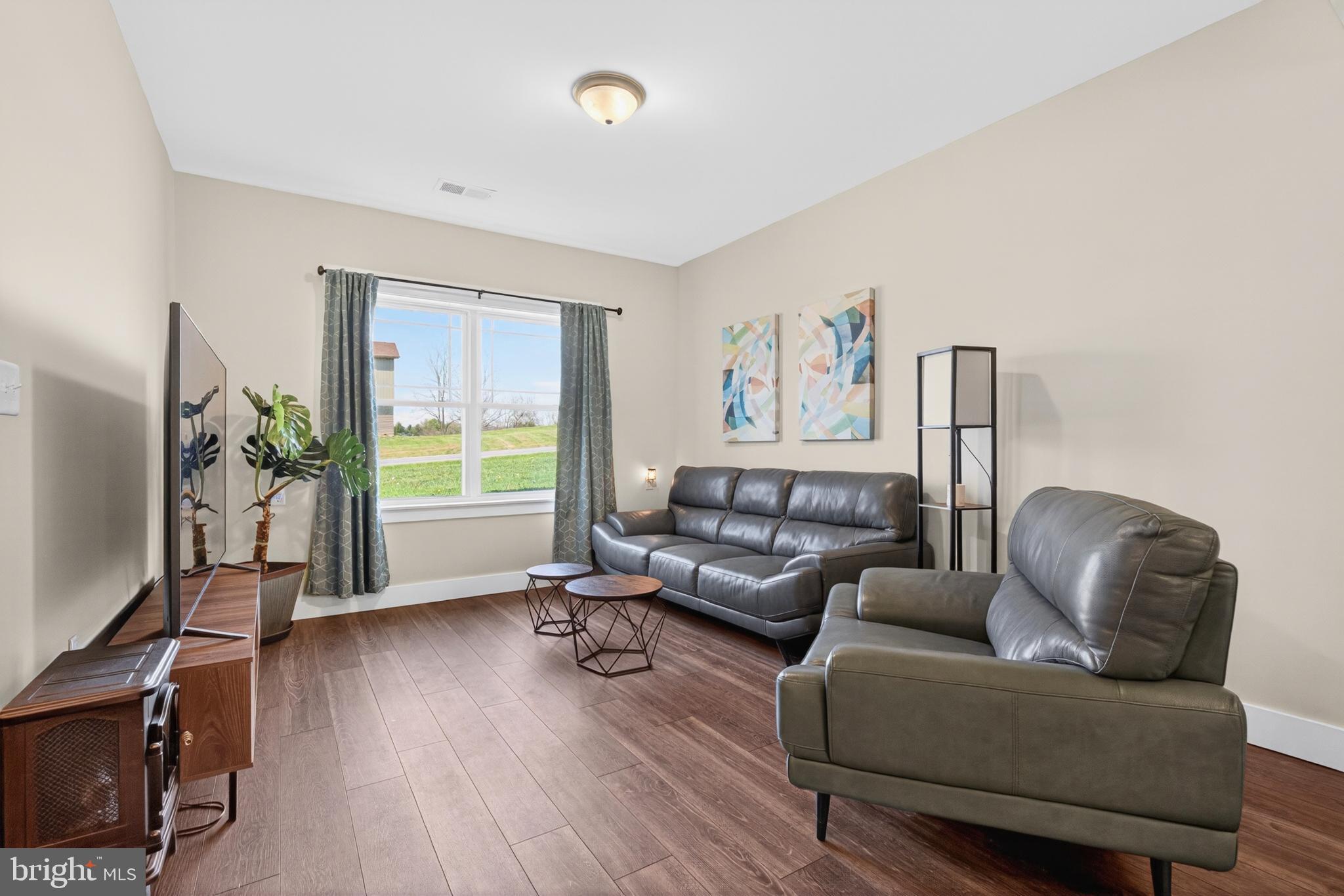 NORTH MIDDLE SPRING ESTATES - Residential