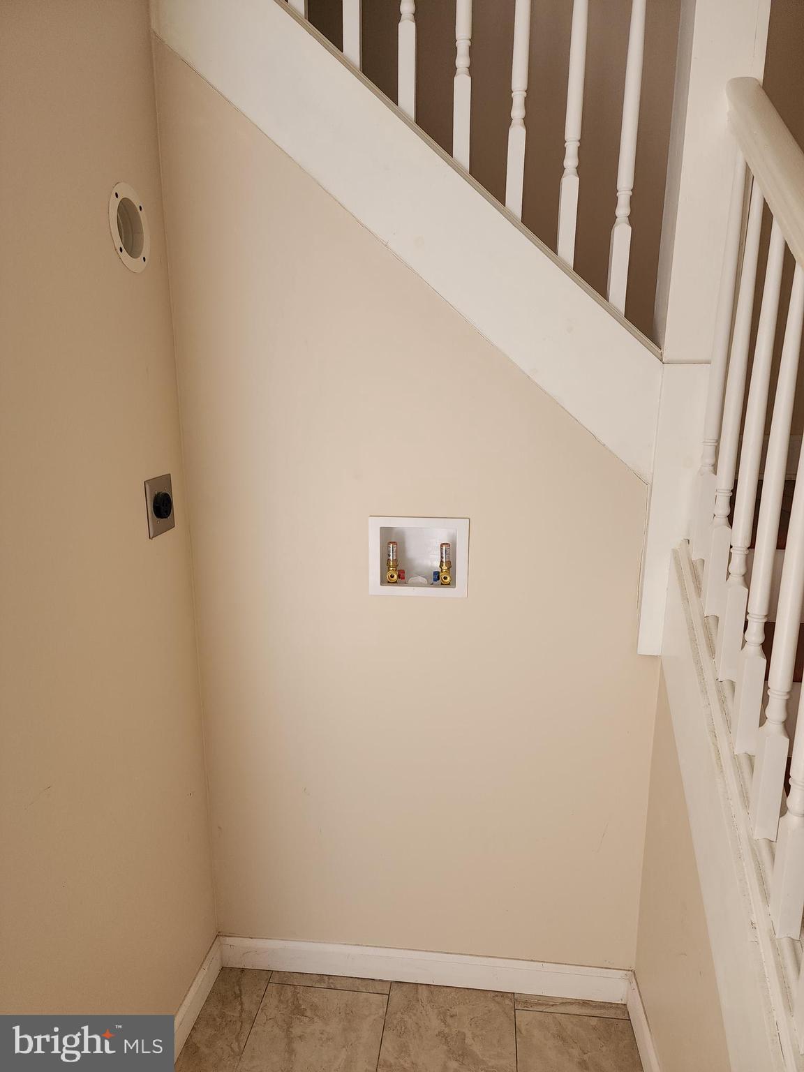 OLNEY - Residential Lease