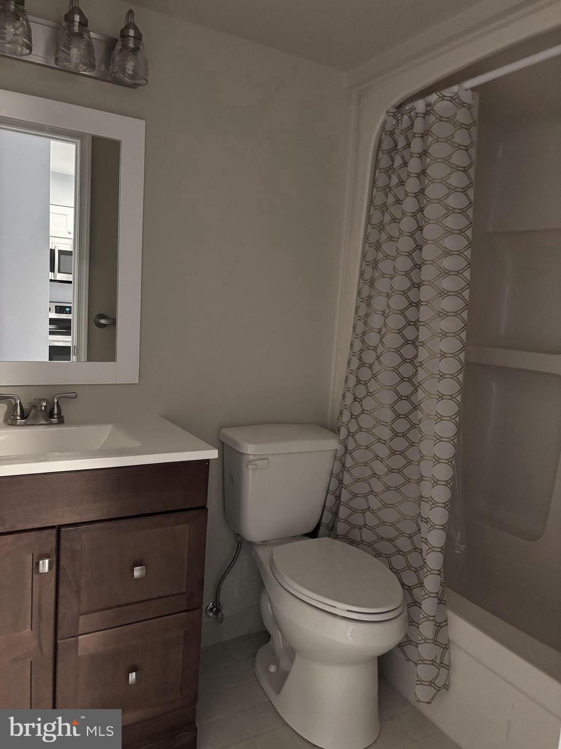 QUEENS LANDING - Residential Lease