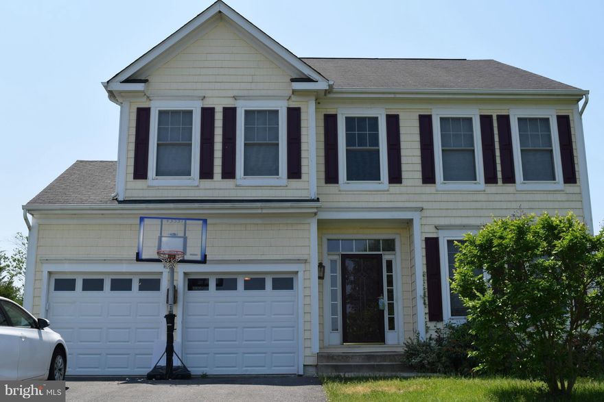 Beautiful Colonial on almost 1/2 leveled acre lot with brand new granite countertops, appliances, floorings and Whole interior painting. Just like a brand new home and ready for moving in.