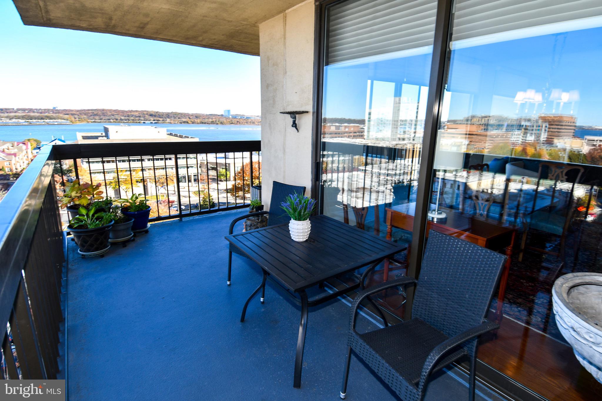 ALEXANDRIA HOUSE - Residential