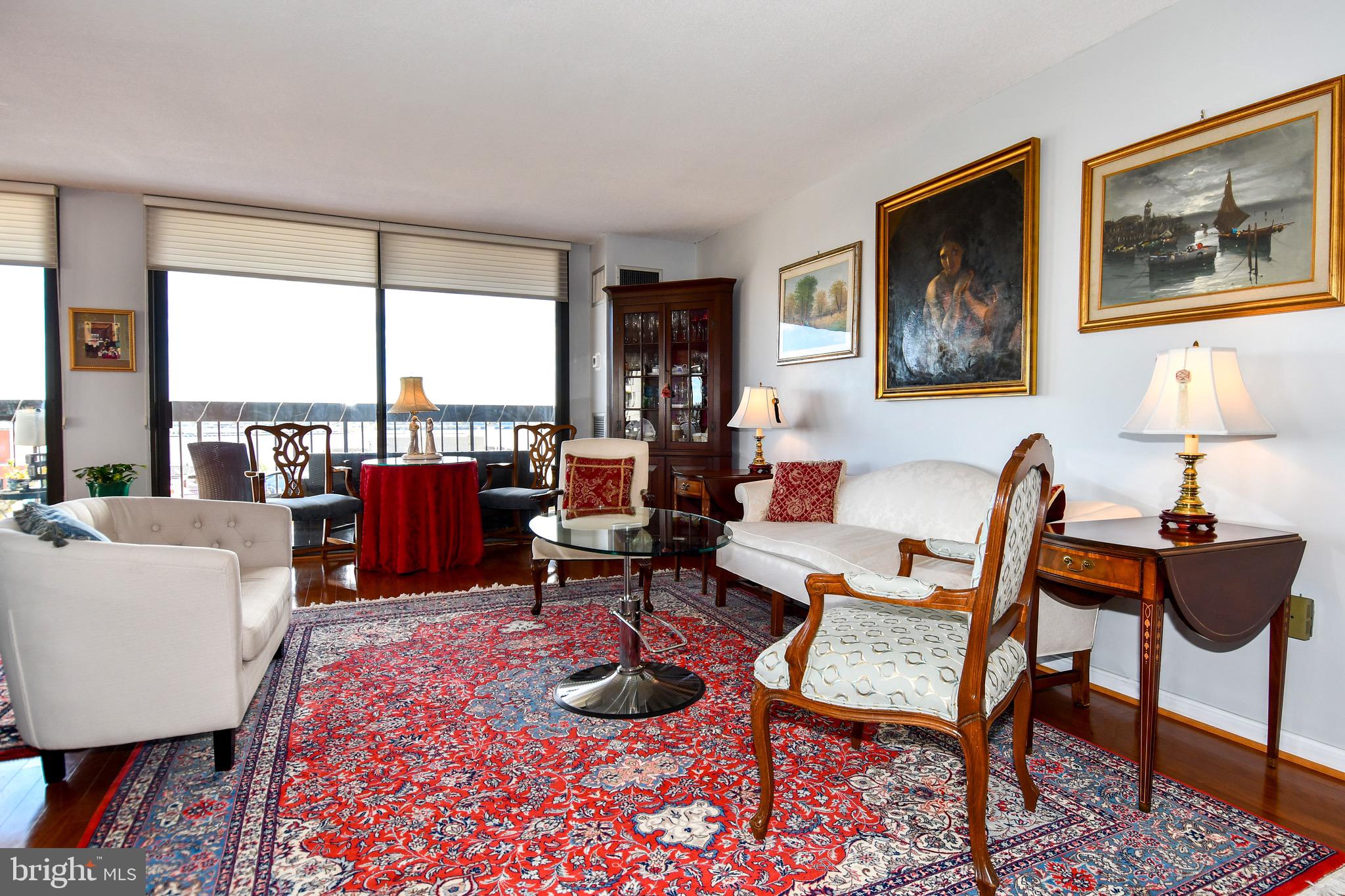 400 MADISON STREET 1008