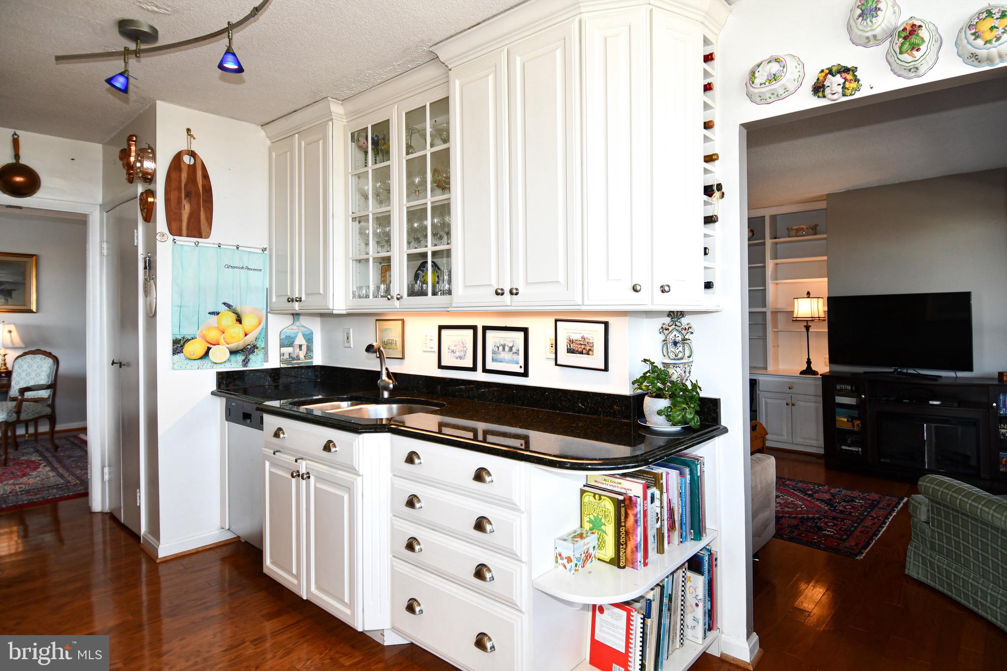 ALEXANDRIA HOUSE - Residential