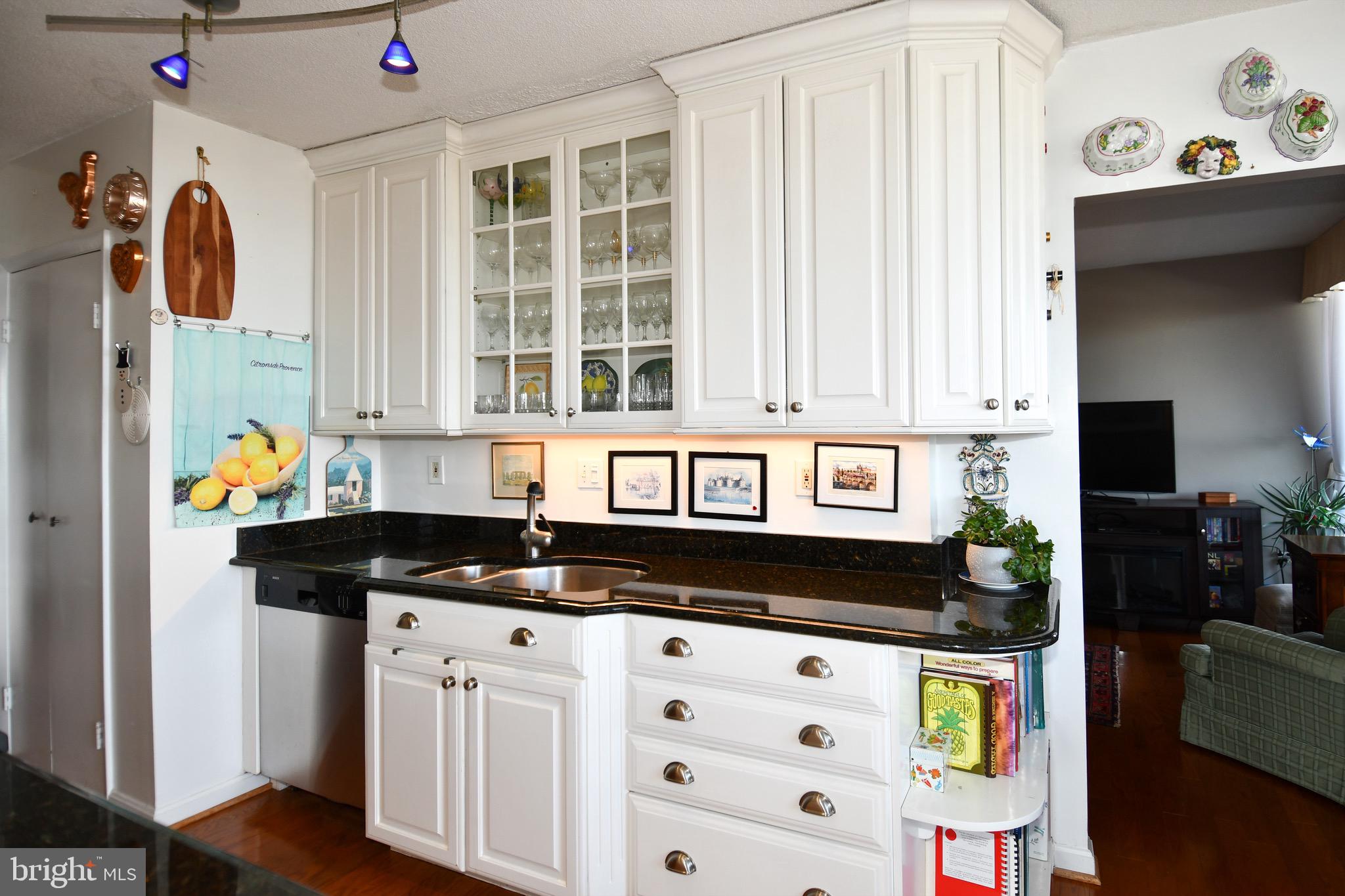 ALEXANDRIA HOUSE - Residential