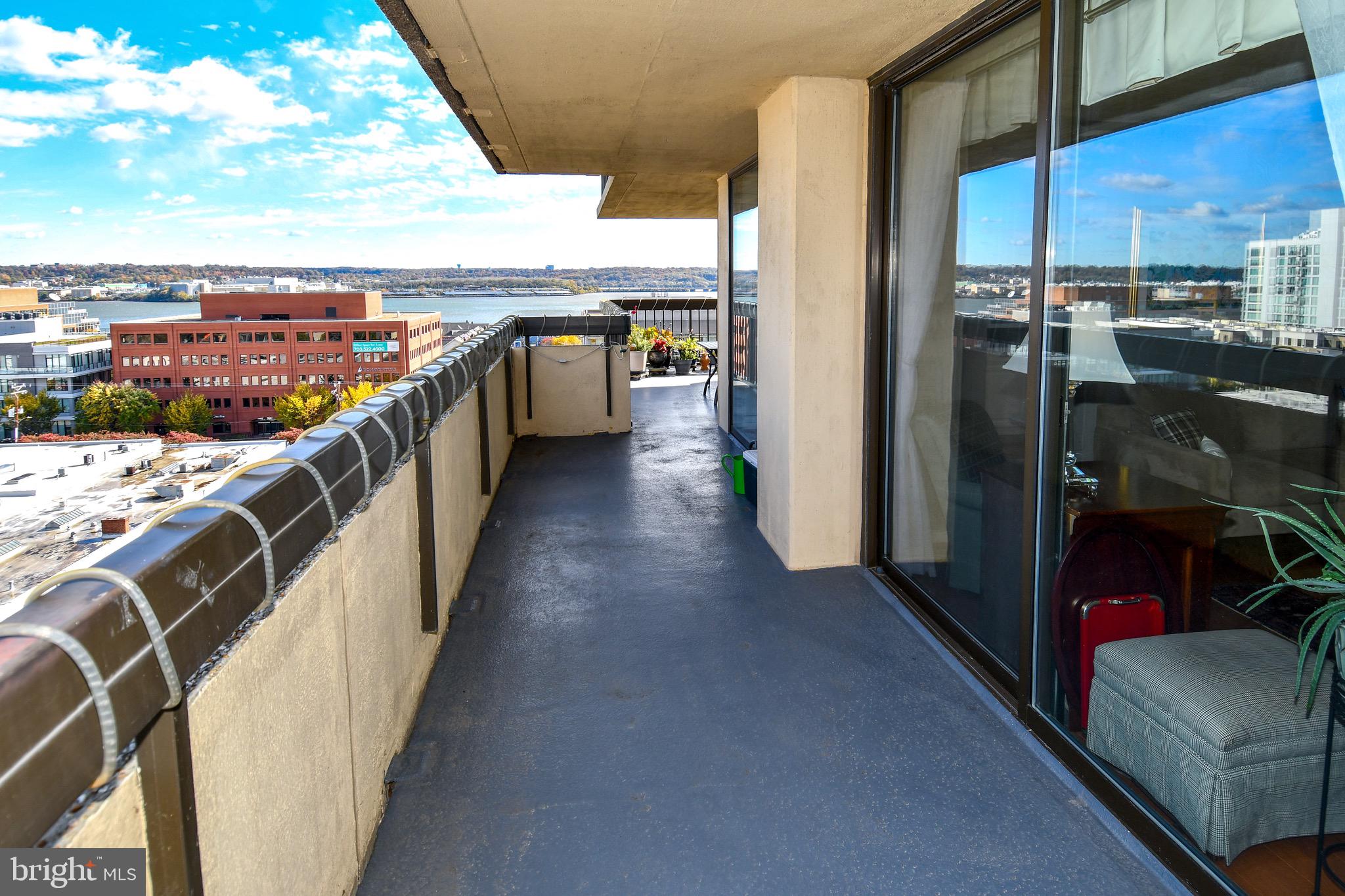 ALEXANDRIA HOUSE - Residential