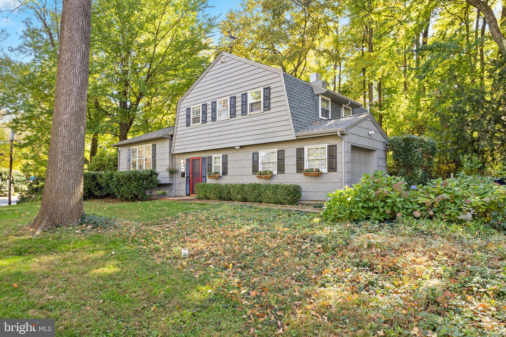 5 CRAB APPLE LANE