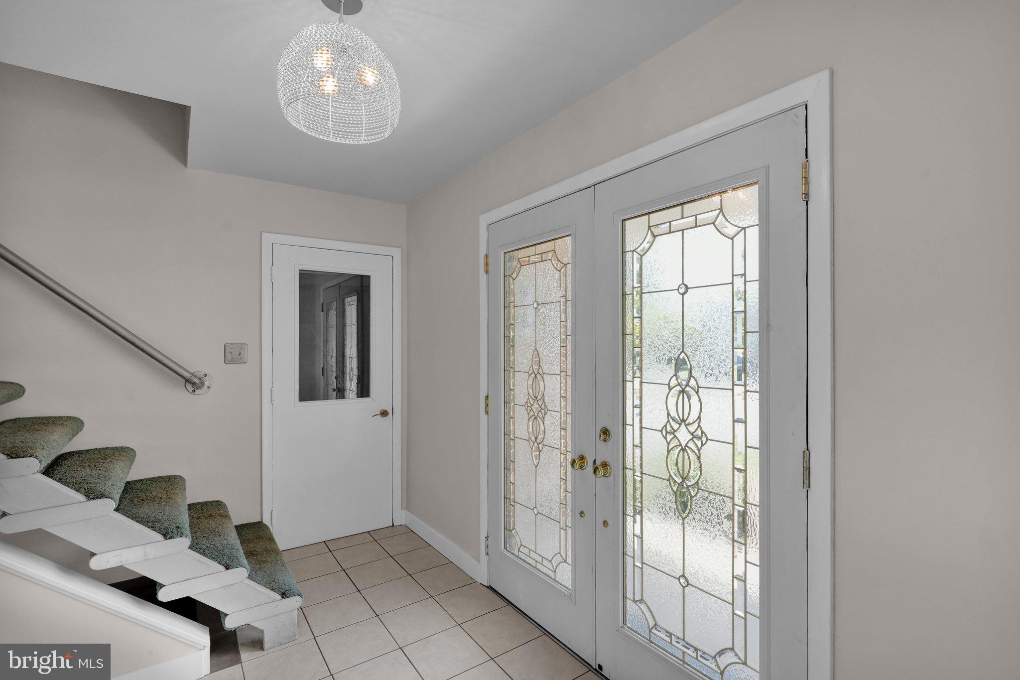 2 WILLOWWOOD COURT