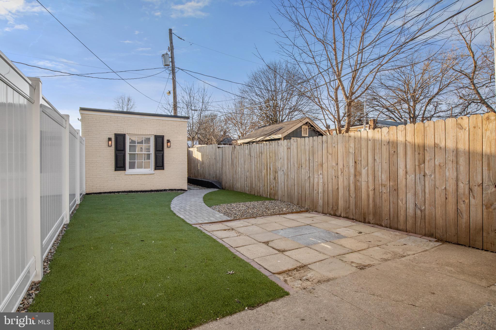 LANCASTER WEST END - Residential