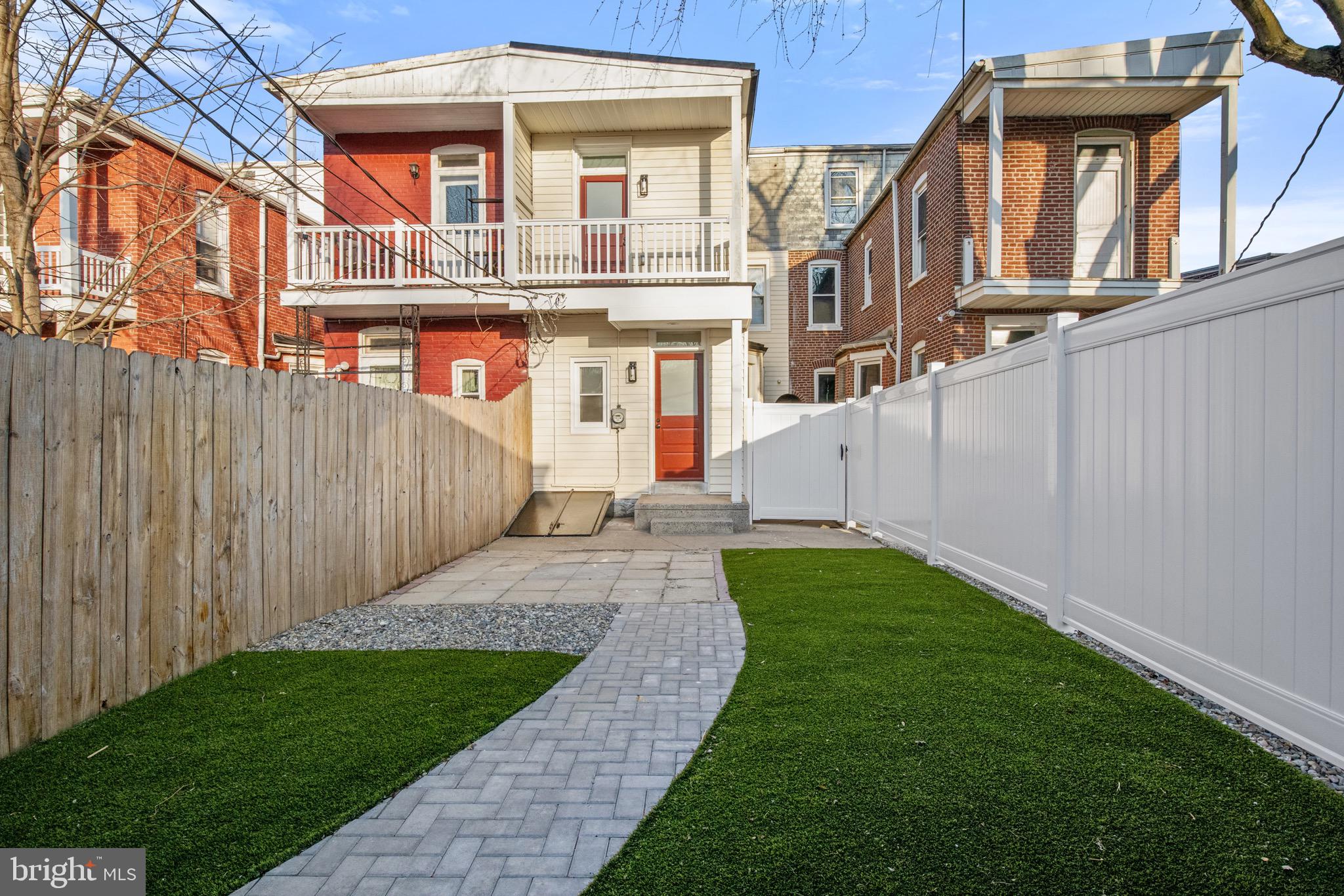 LANCASTER WEST END - Residential