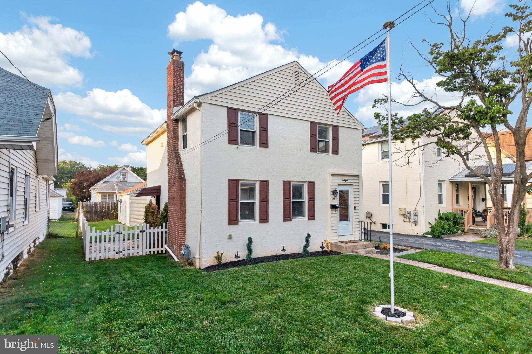 215 ASH ROAD