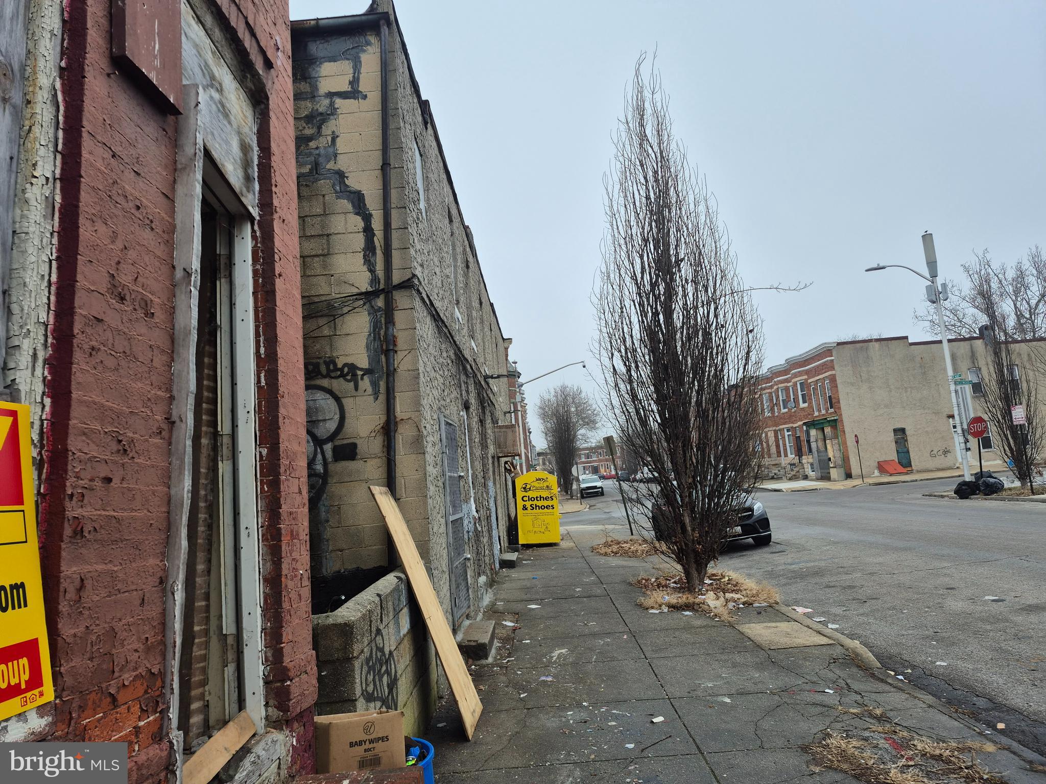 SANDTOWN-WINCHESTER - Residential