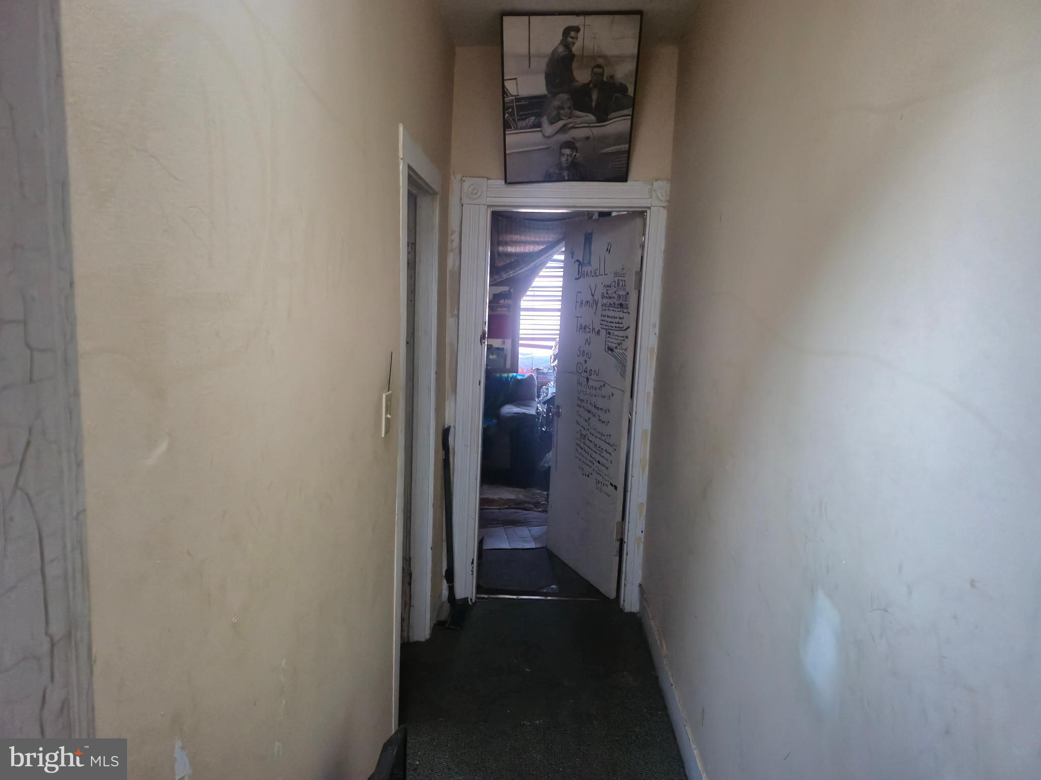 SANDTOWN-WINCHESTER - Residential