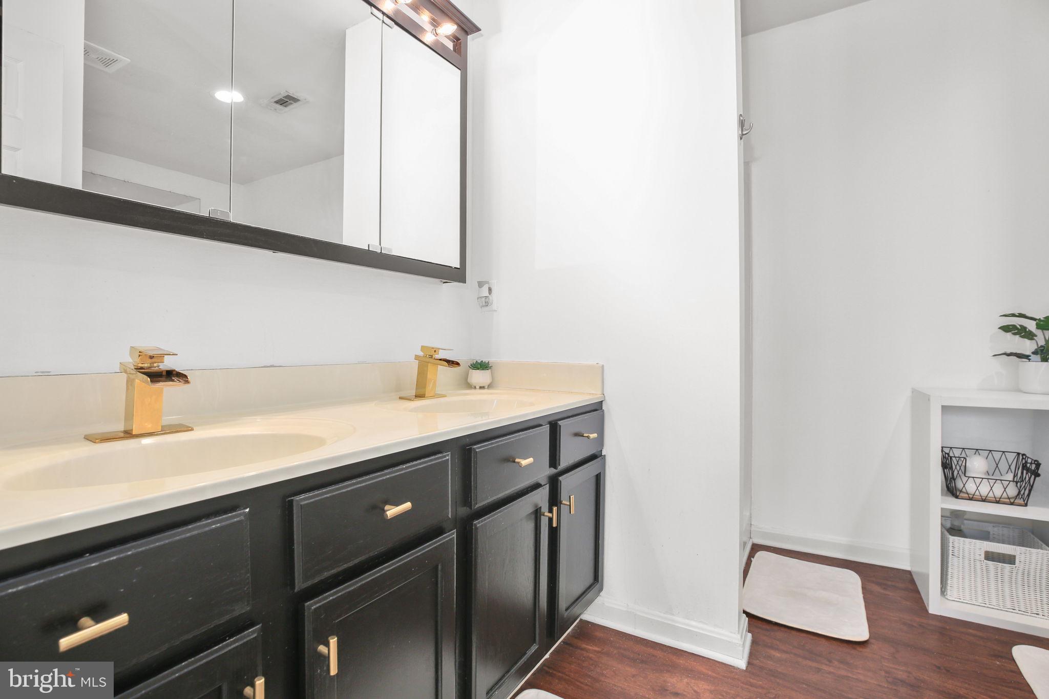 LEE'S HILL NORTH - Residential