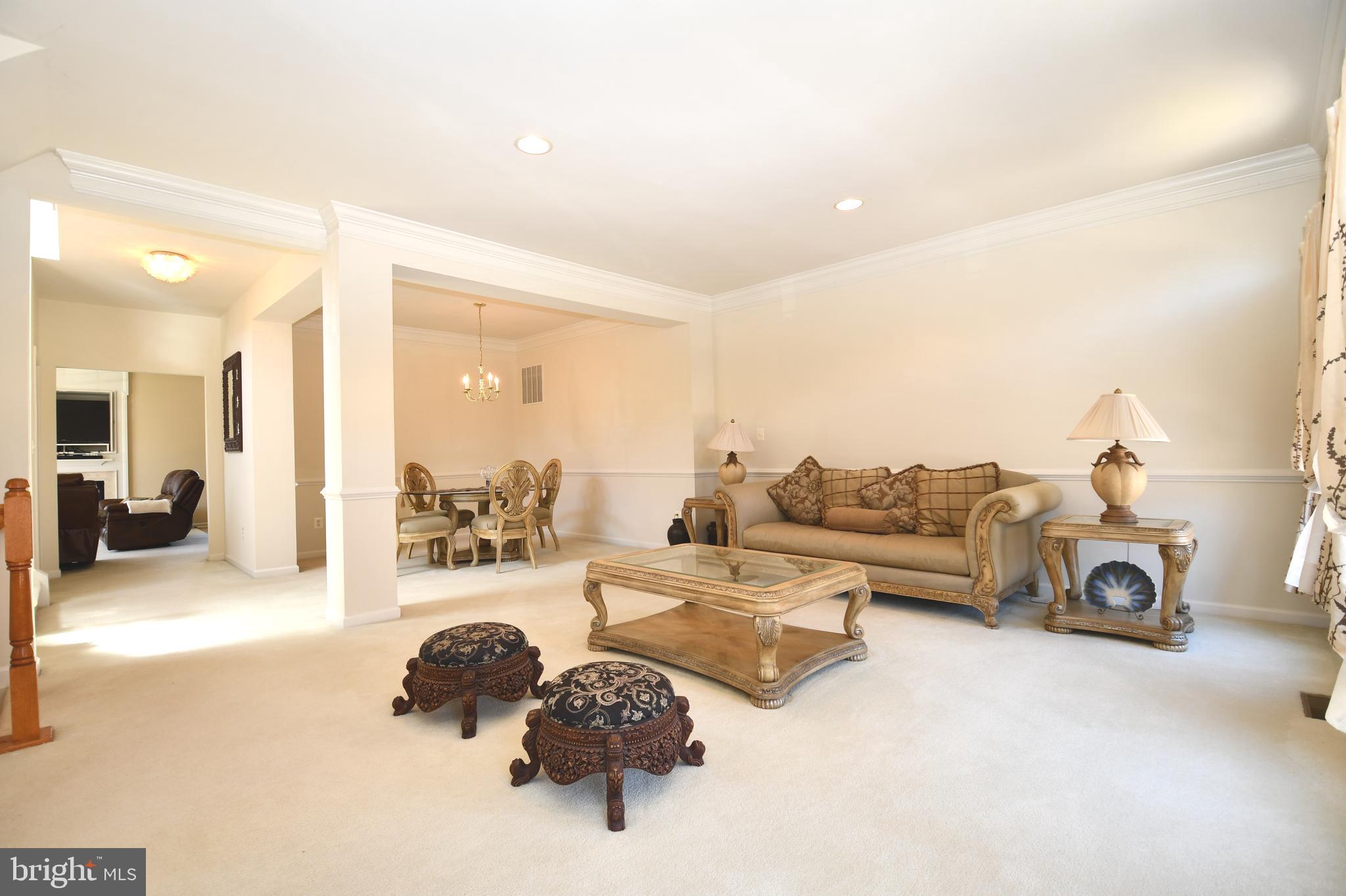 LOUDOUN VALLEY ESTATES - Residential Lease