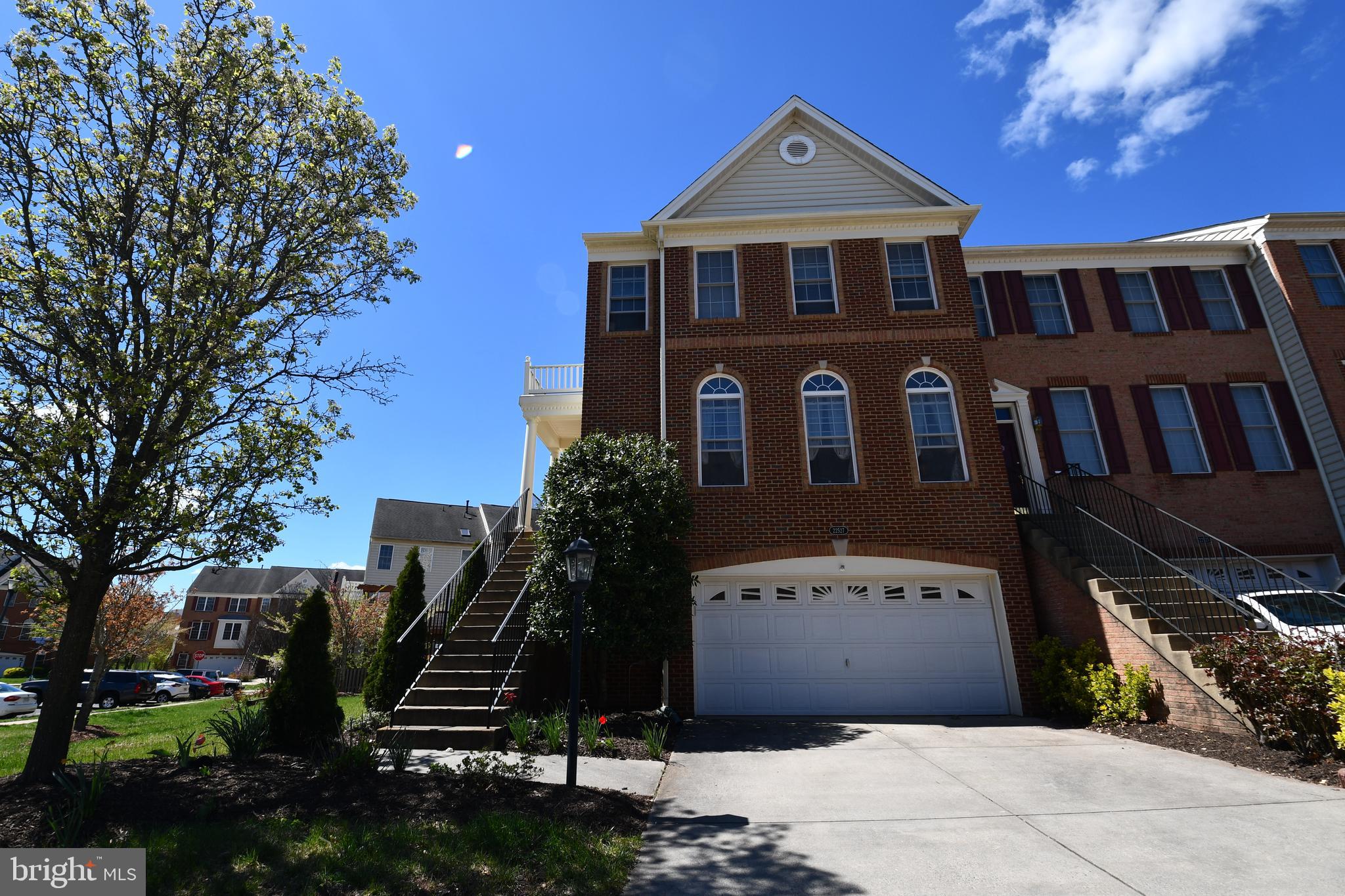 LOUDOUN VALLEY ESTATES - Residential Lease