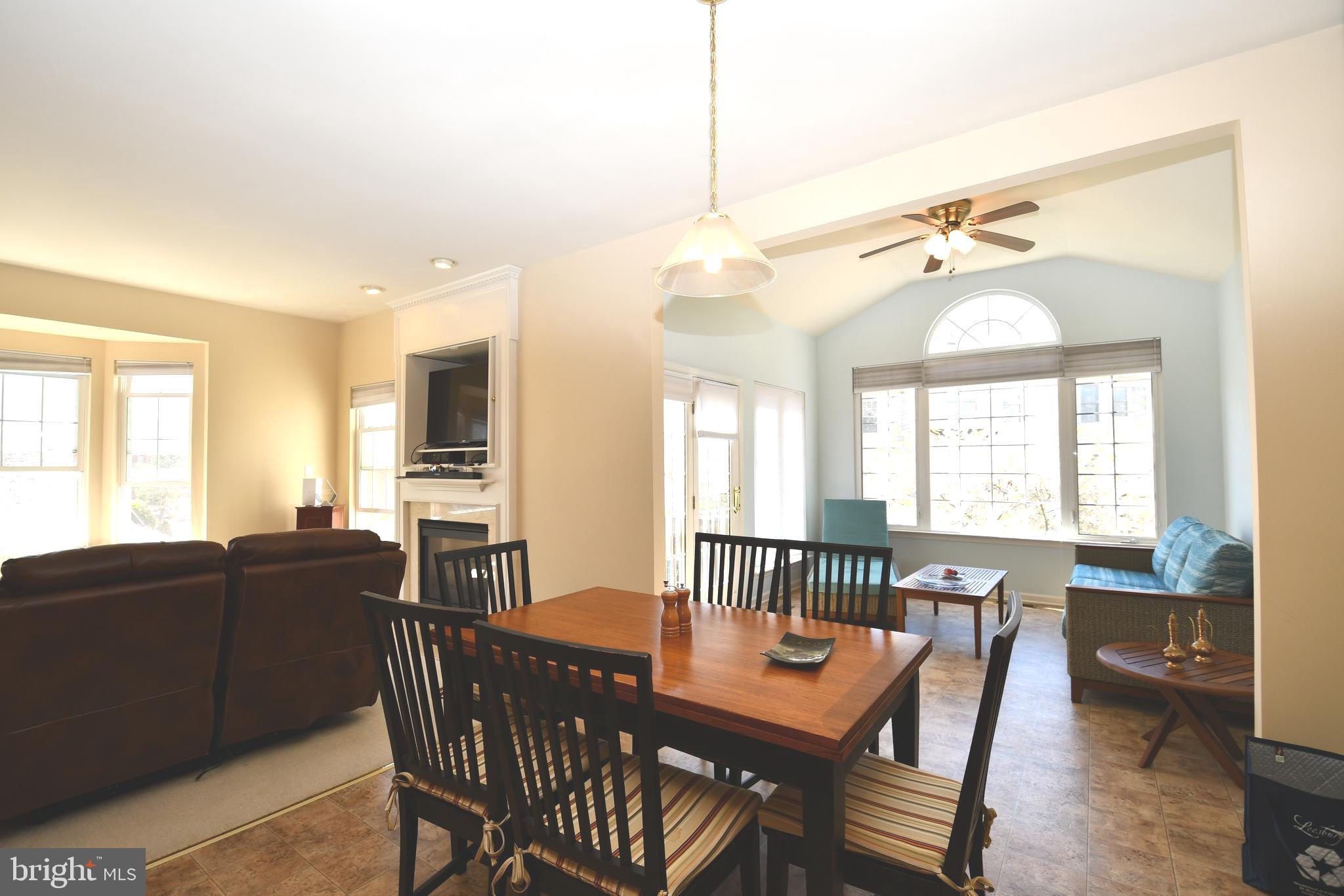 LOUDOUN VALLEY ESTATES - Residential Lease