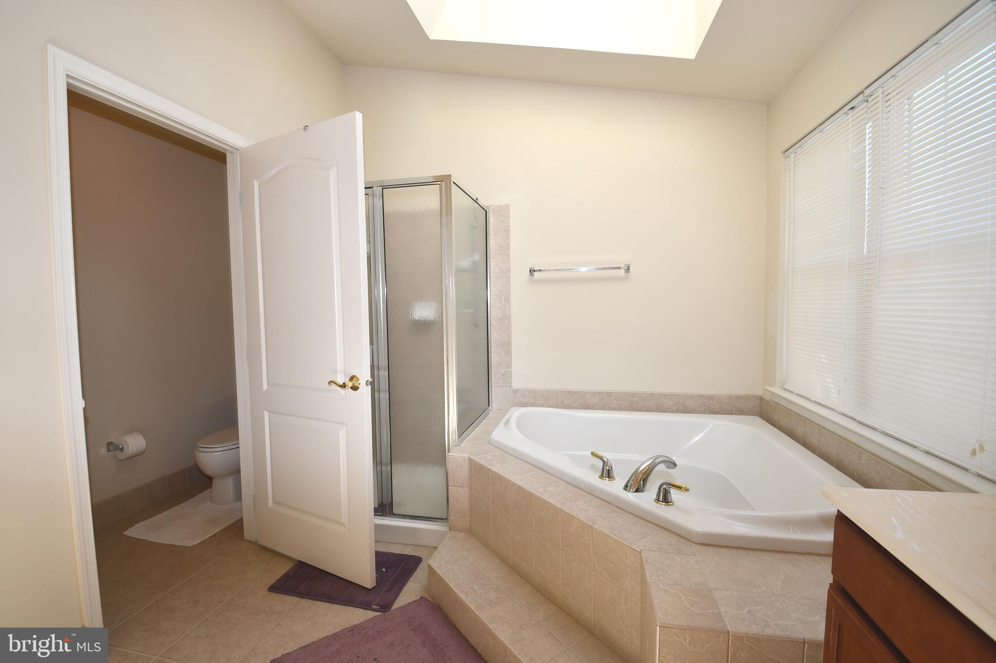 LOUDOUN VALLEY ESTATES - Residential Lease