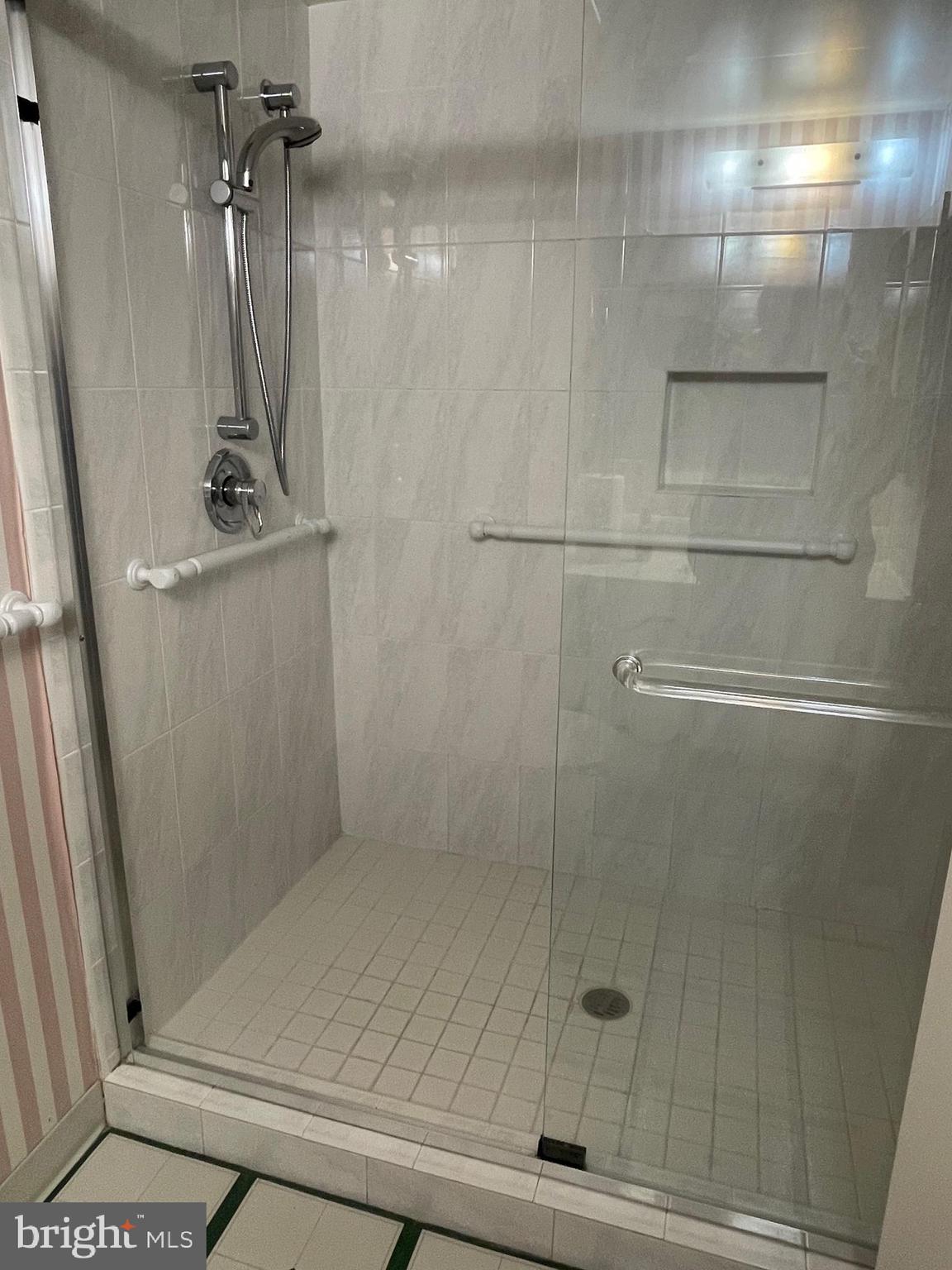 ROSSMOOR MUTUAL 22 CODM - Residential Lease