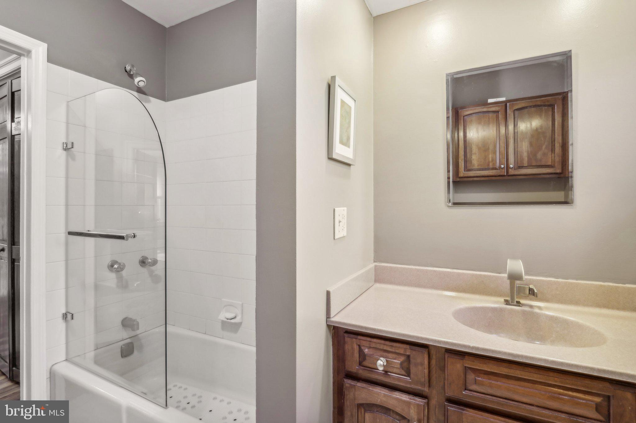 CYNWYD - Residential