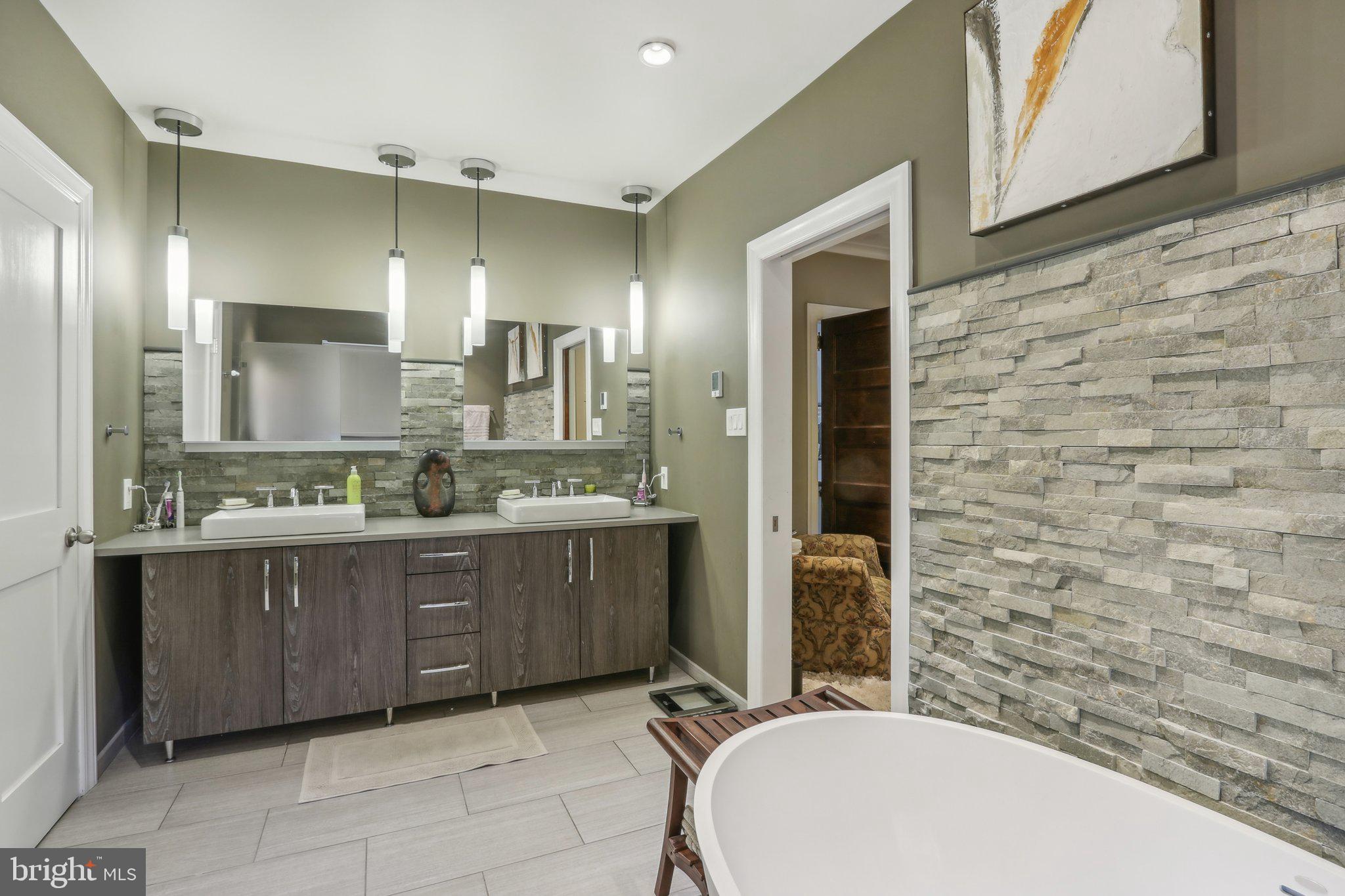 CYNWYD - Residential