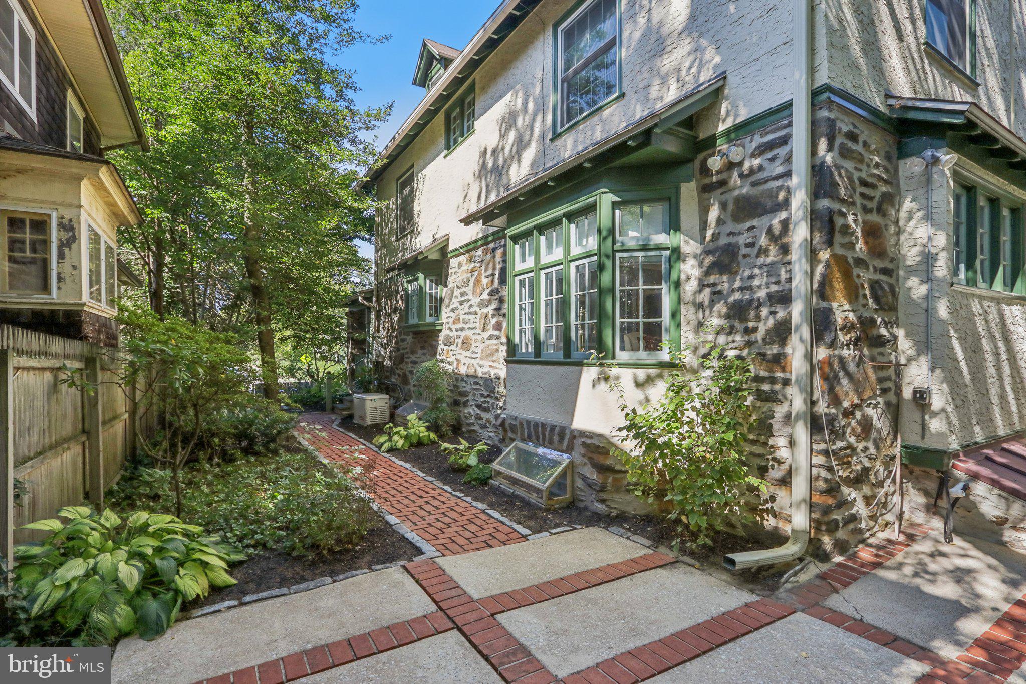 CYNWYD - Residential