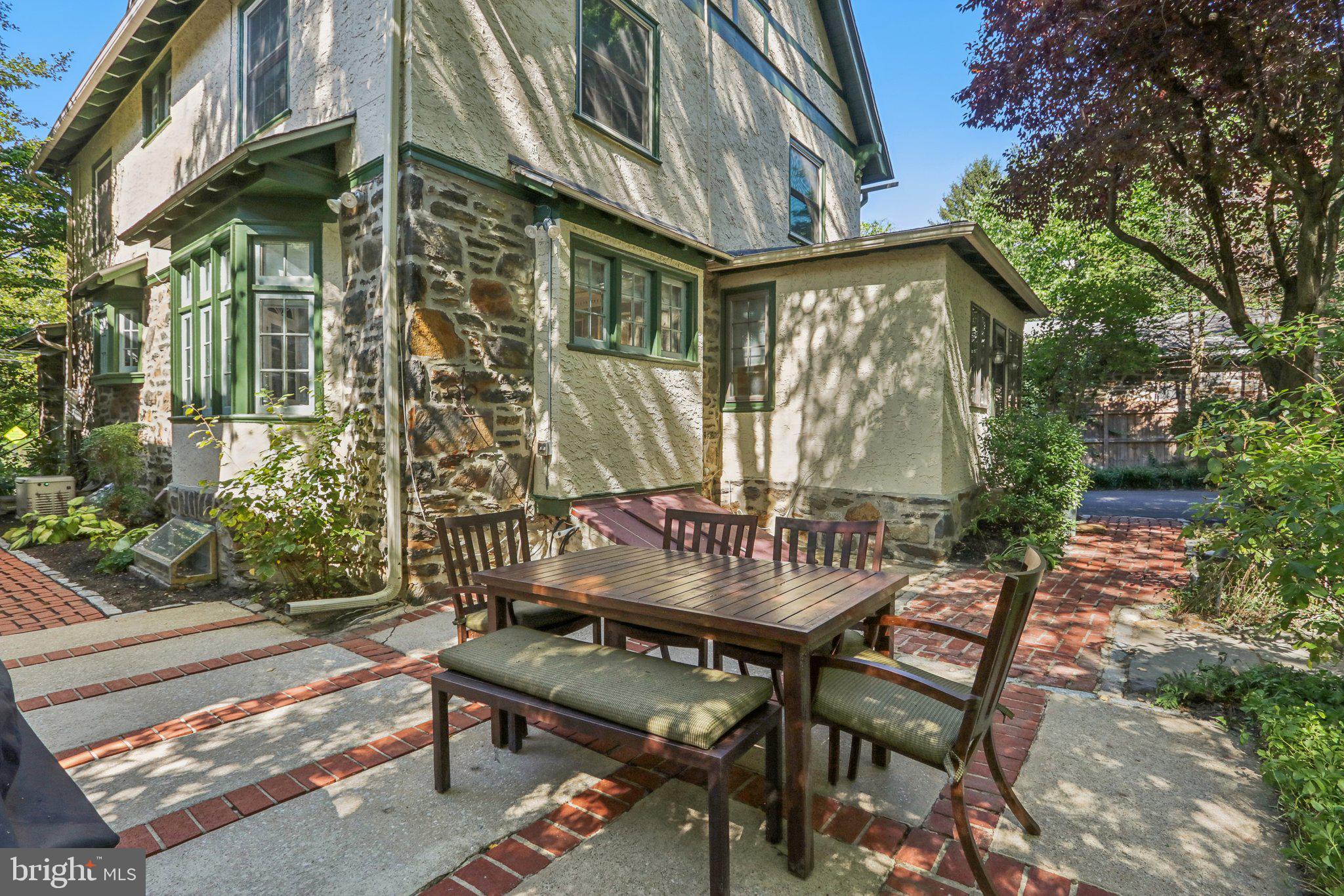 CYNWYD - Residential