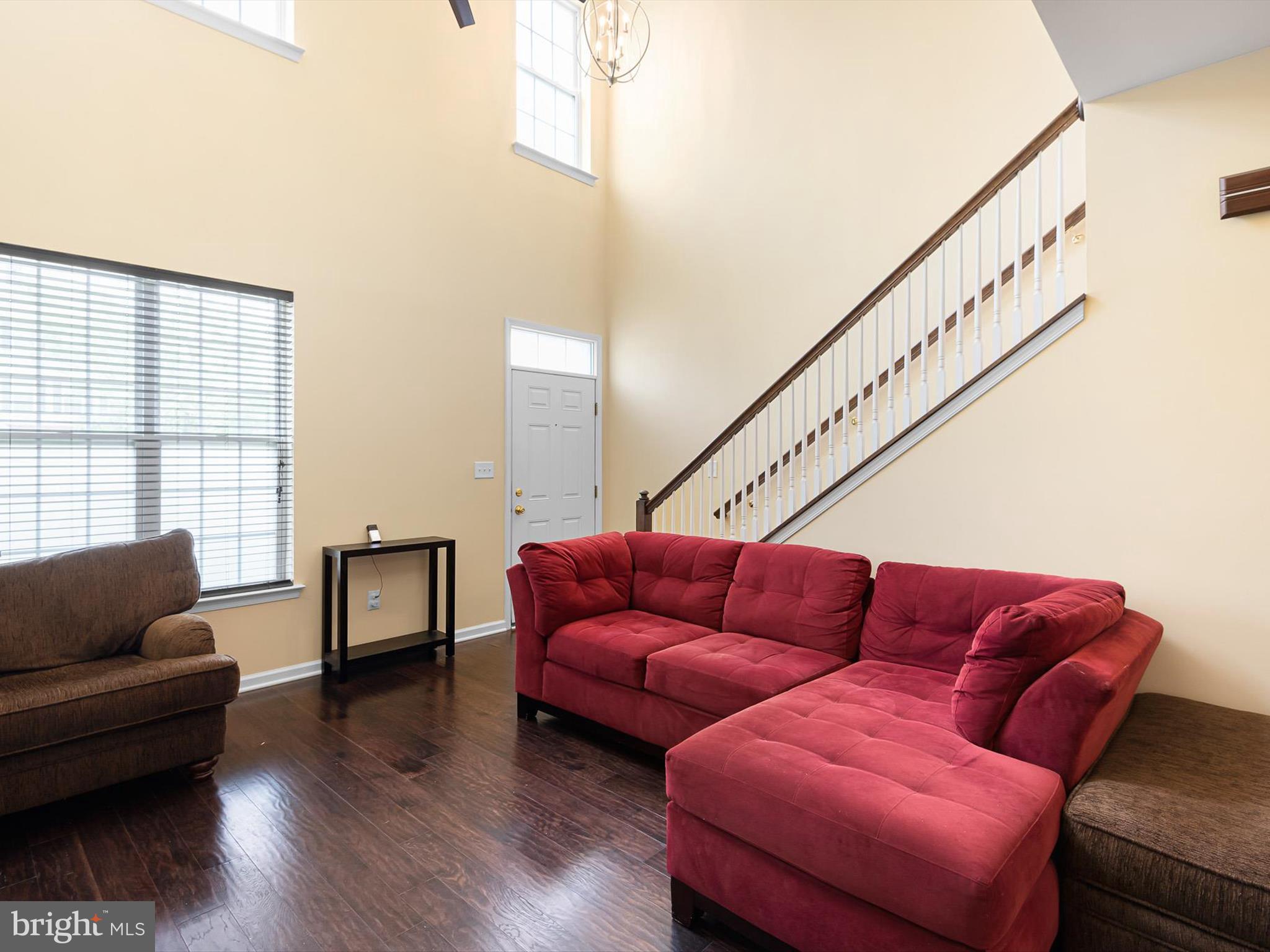 1092 WORTH LANE BL12