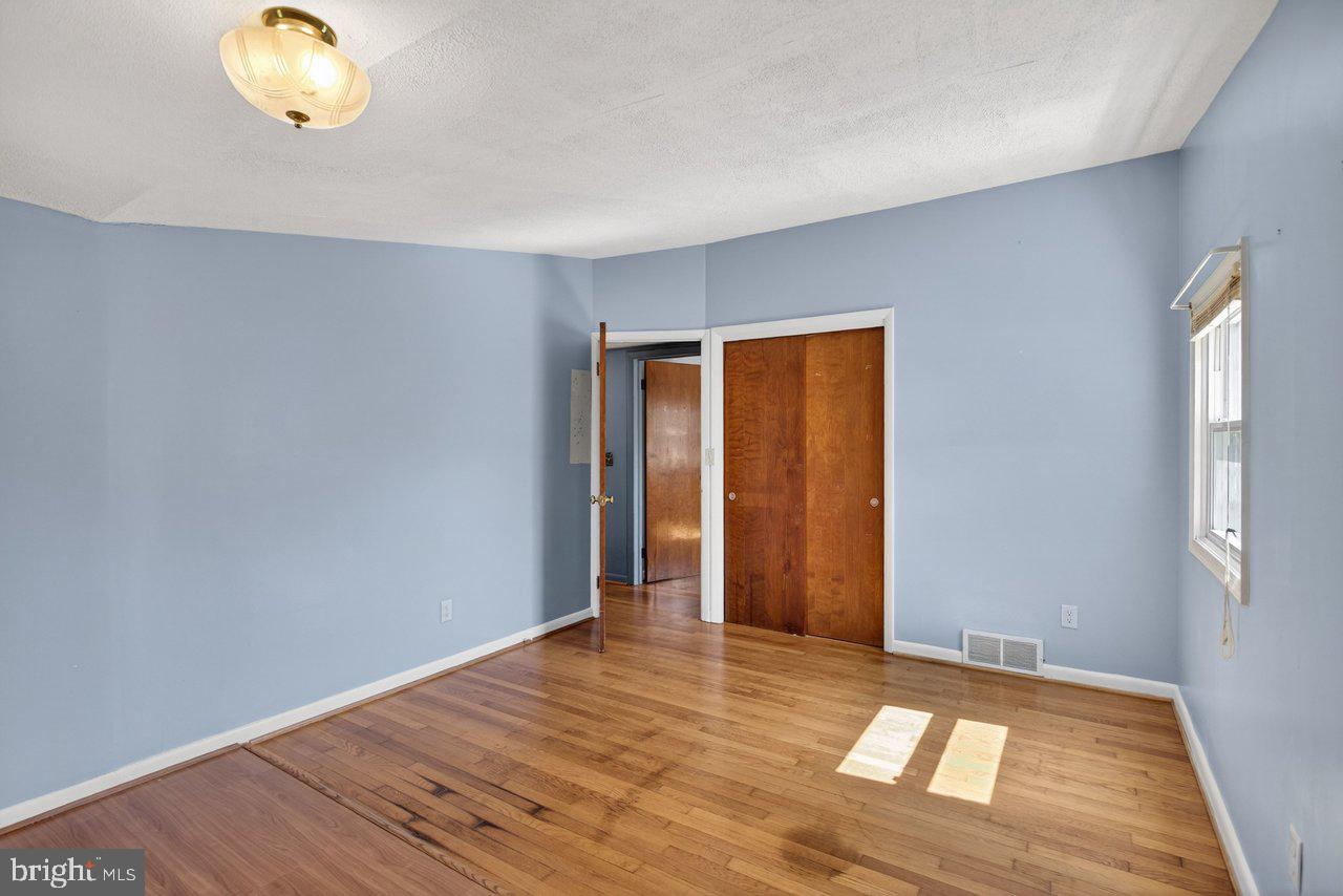 AVONDALE ACRES - Residential