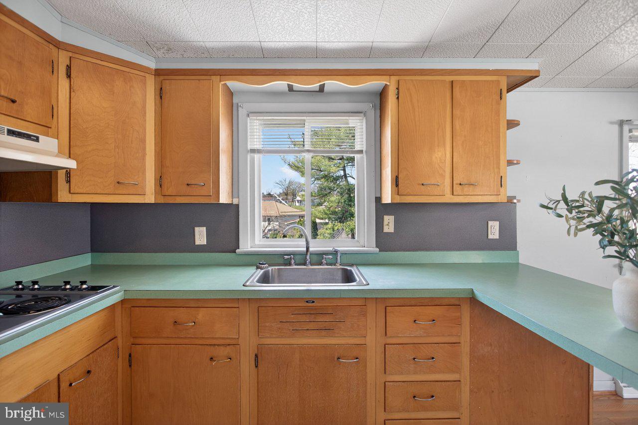 AVONDALE ACRES - Residential