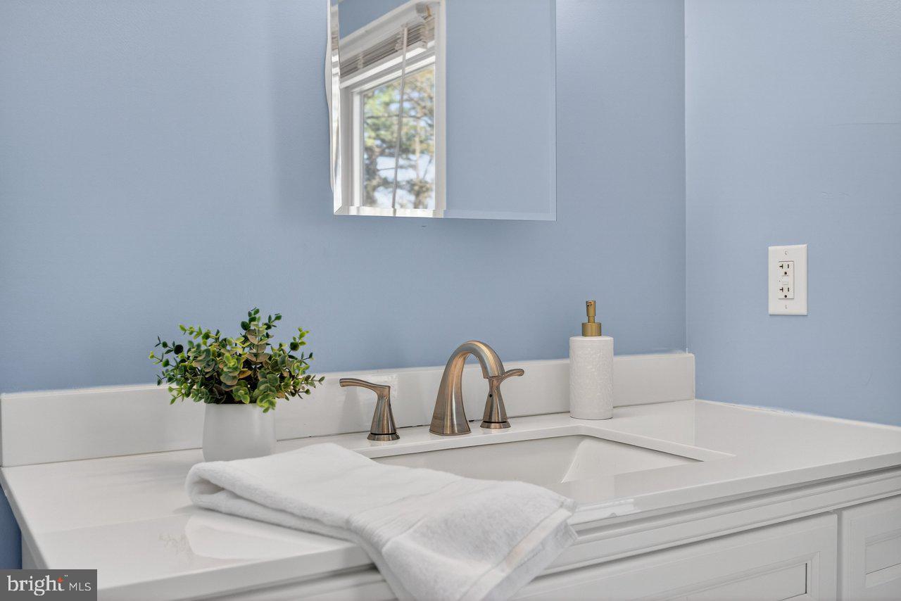 AVONDALE ACRES - Residential