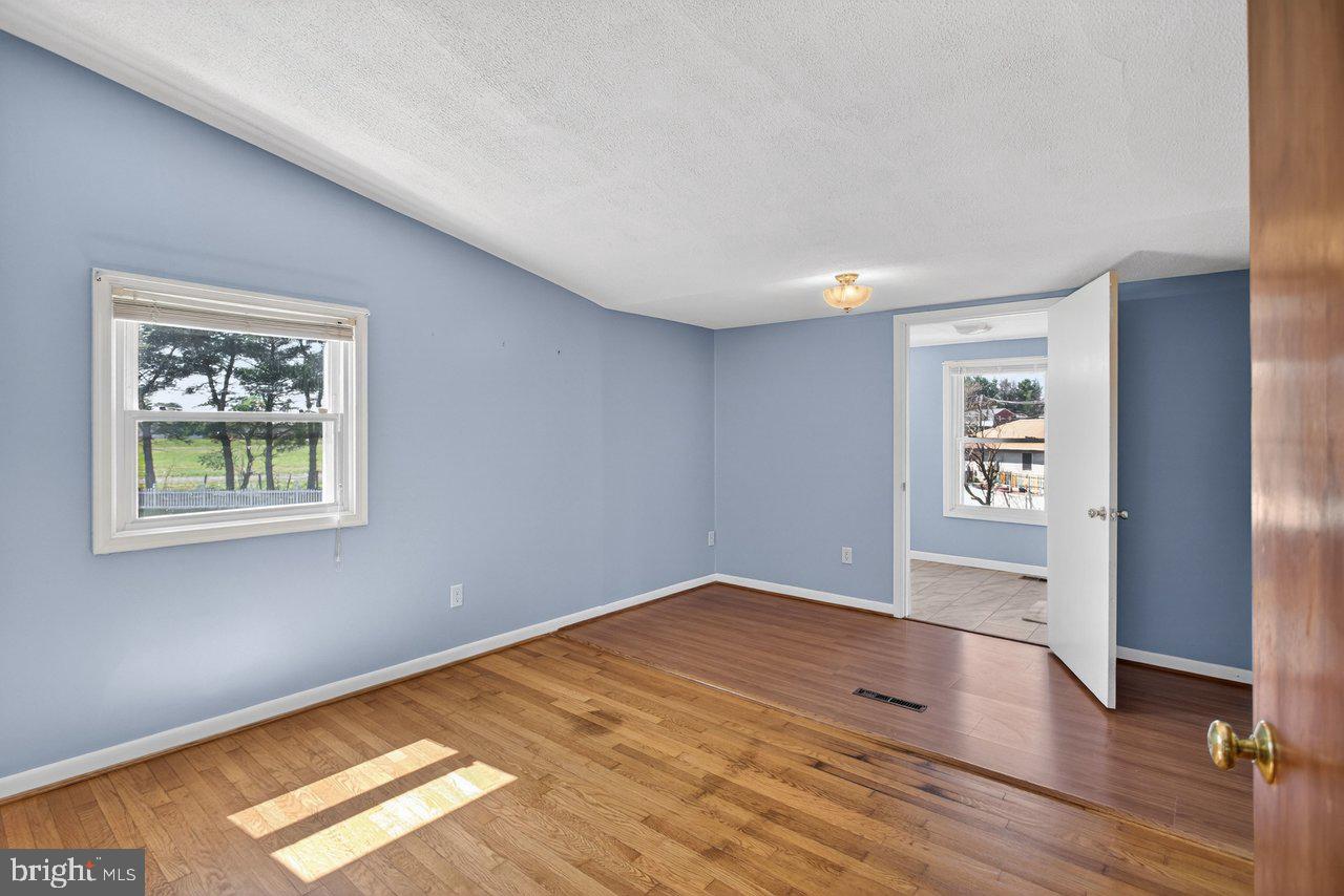 AVONDALE ACRES - Residential