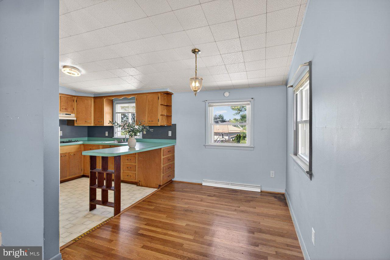 AVONDALE ACRES - Residential