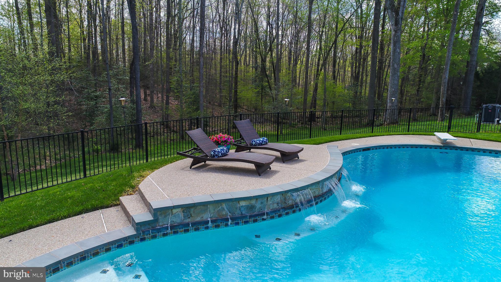 THE GLENS - Residential