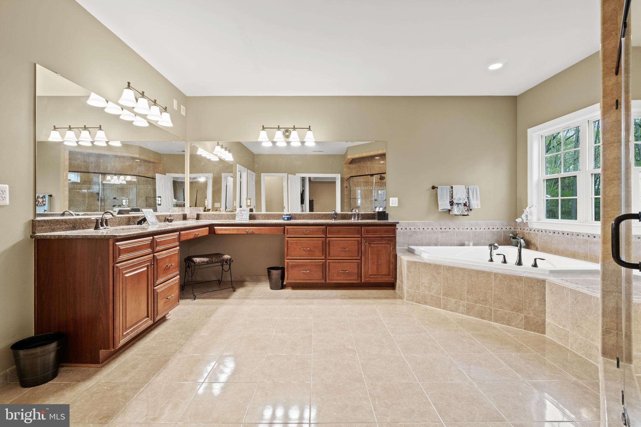 THE GLENS - Residential