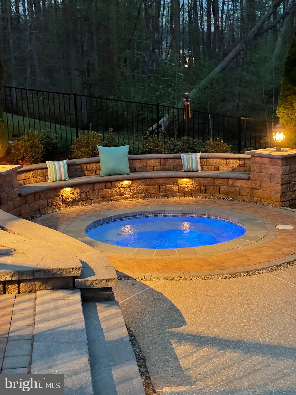 THE GLENS - Residential